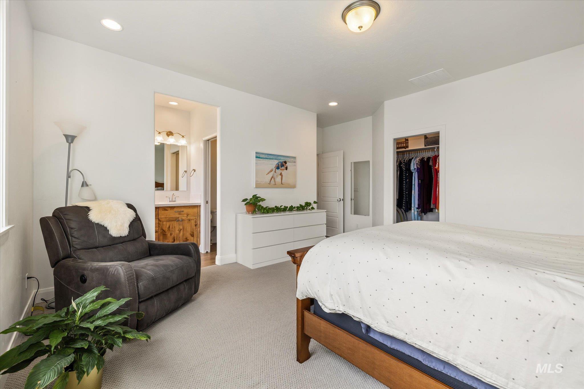 4888 N Predo Ave, Meridian, Idaho 83646, 3 Bedrooms, 2.5 Bathrooms, Residential For Sale, Price $599,900, 98983867