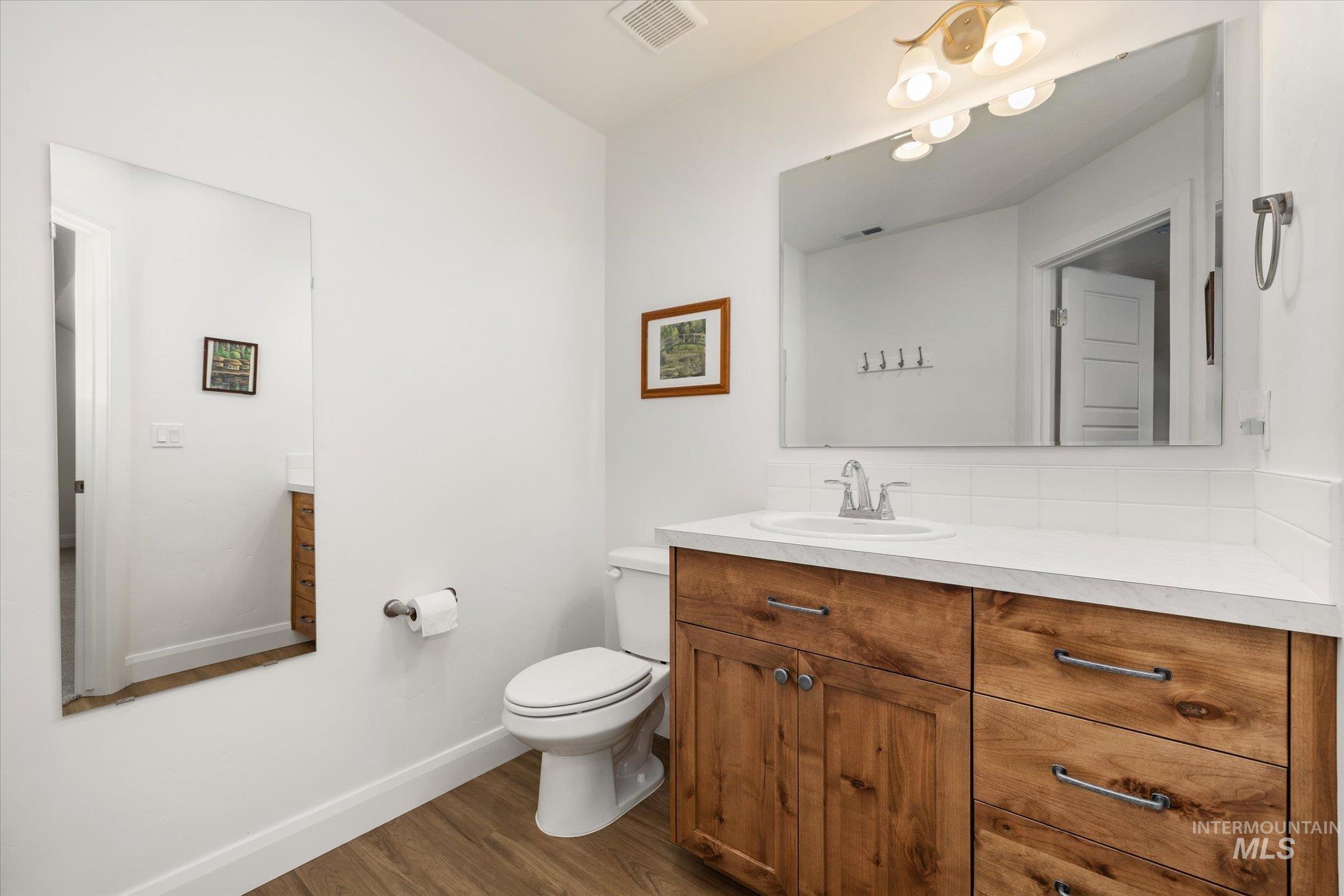 4888 N Predo Ave, Meridian, Idaho 83646, 3 Bedrooms, 2.5 Bathrooms, Residential For Sale, Price $599,900, 98983867