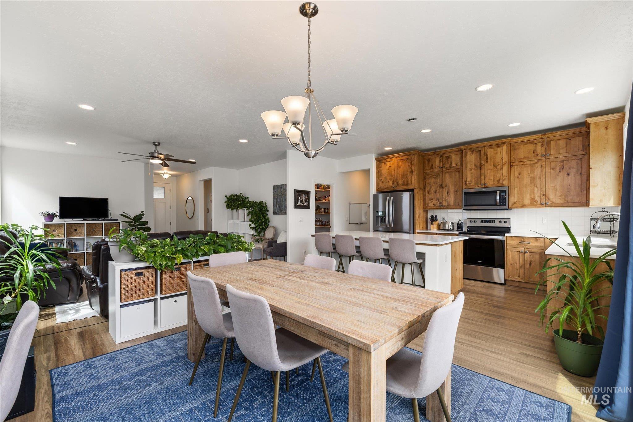 4888 N Predo Ave, Meridian, Idaho 83646, 3 Bedrooms, 2.5 Bathrooms, Residential For Sale, Price $599,900, 98983867