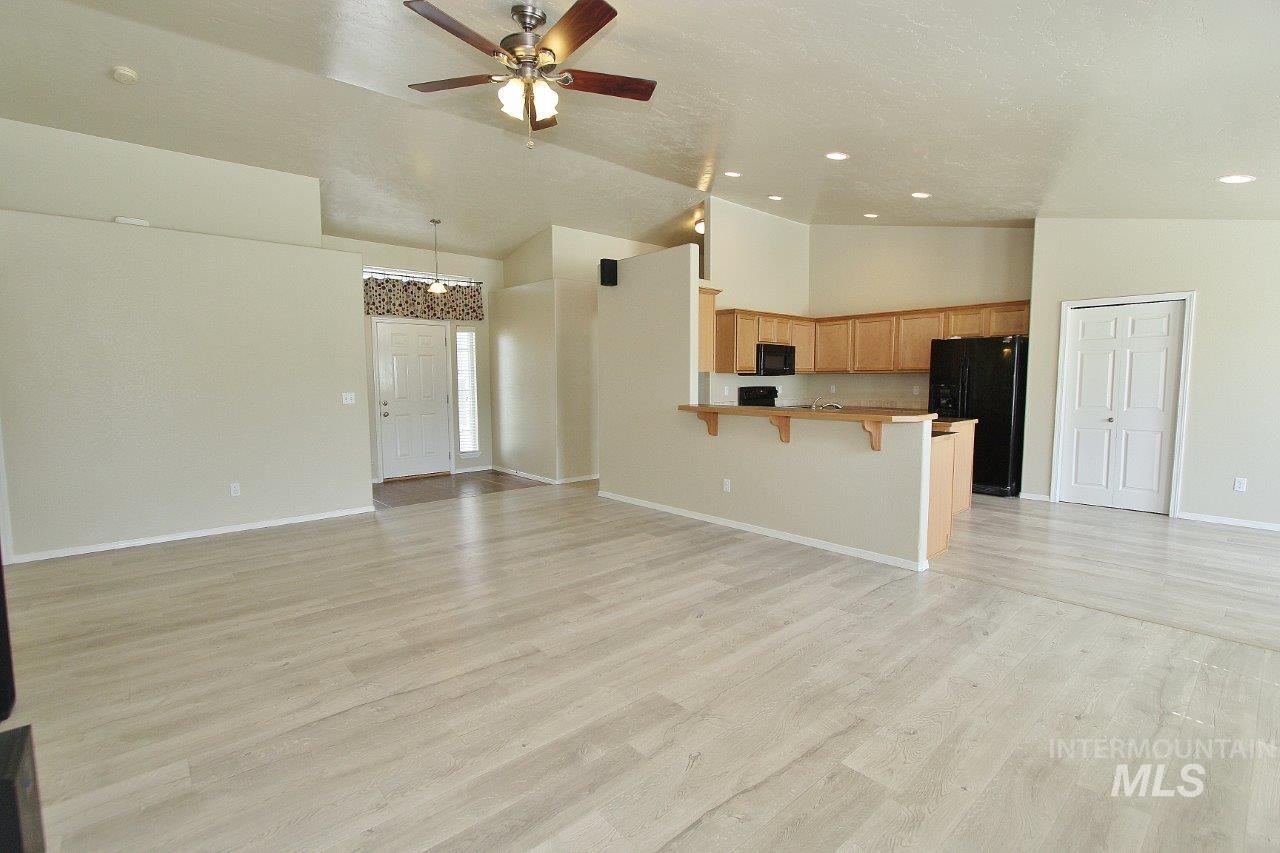 9138 S Red Delicious, Kuna, Idaho 83634, 4 Bedrooms, 3 Bathrooms, Residential For Sale, Price $509,000, 98983868