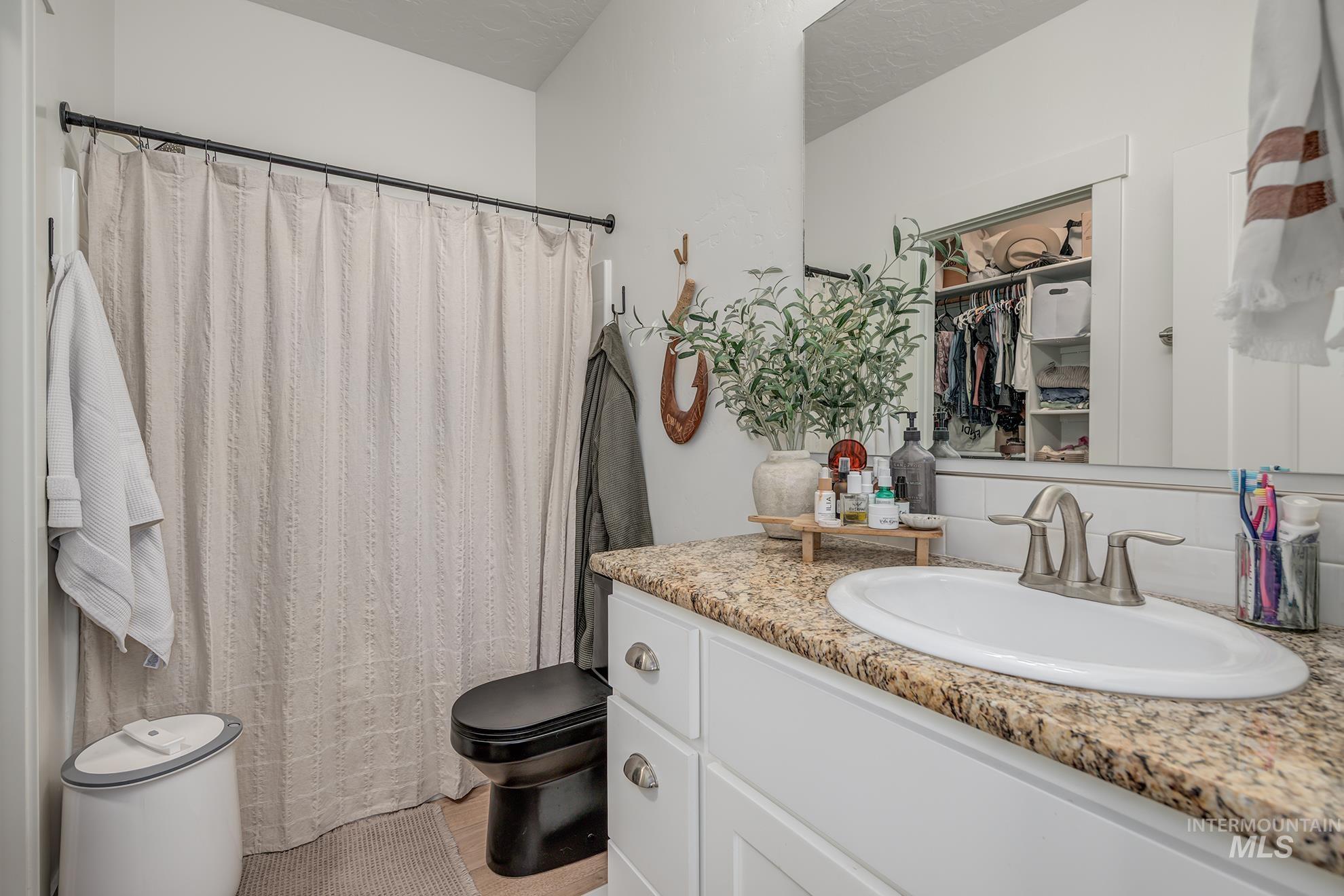 1380 Tamarack St, Fruitland, Idaho 83619, 3 Bedrooms, 2 Bathrooms, Residential For Sale, Price $380,000, 98983871