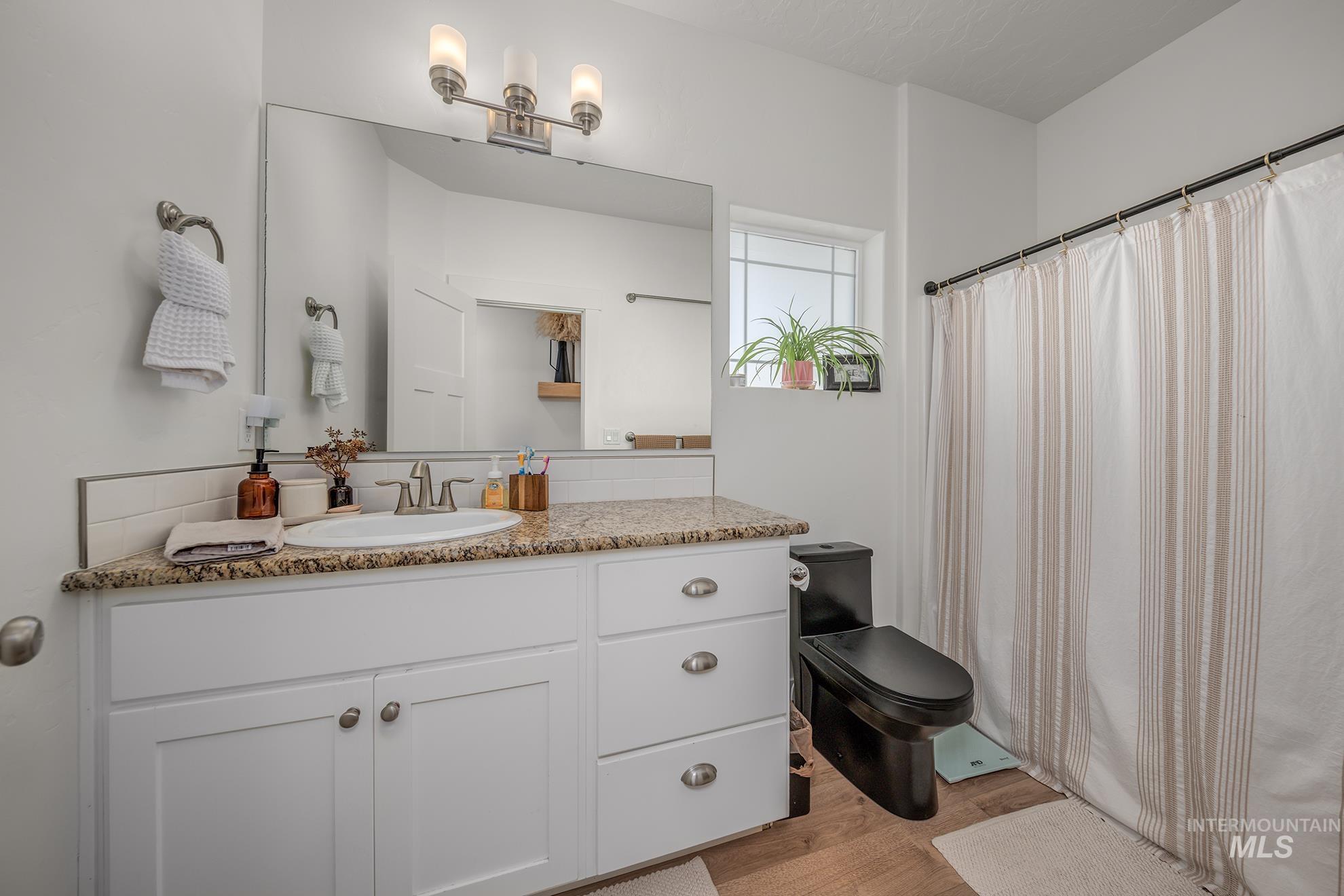 1380 Tamarack St, Fruitland, Idaho 83619, 3 Bedrooms, 2 Bathrooms, Residential For Sale, Price $380,000, 98983871