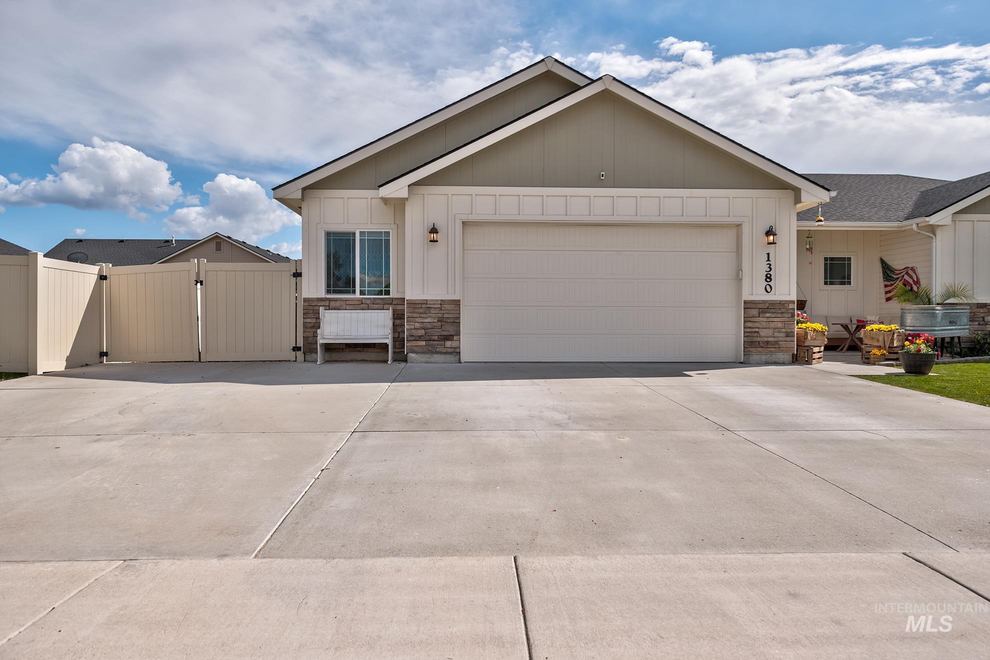 1380 Tamarack St, Fruitland, Idaho 83619, 3 Bedrooms, 2 Bathrooms, Residential For Sale, Price $380,000, 98983871