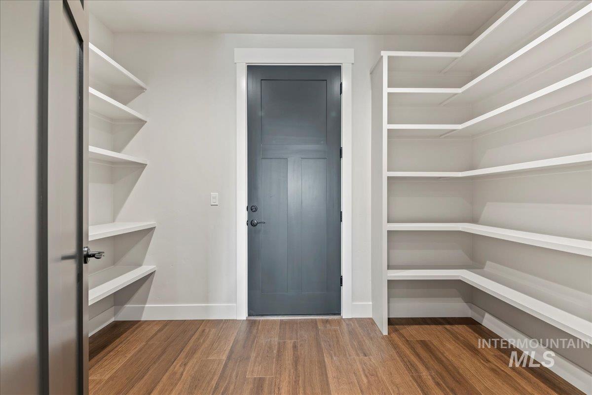 6880 E Chicken Hawk Loop, Nampa, Idaho 83686, 4 Bedrooms, 4 Bathrooms, Residential For Sale, Price $1,050,000, 98983872