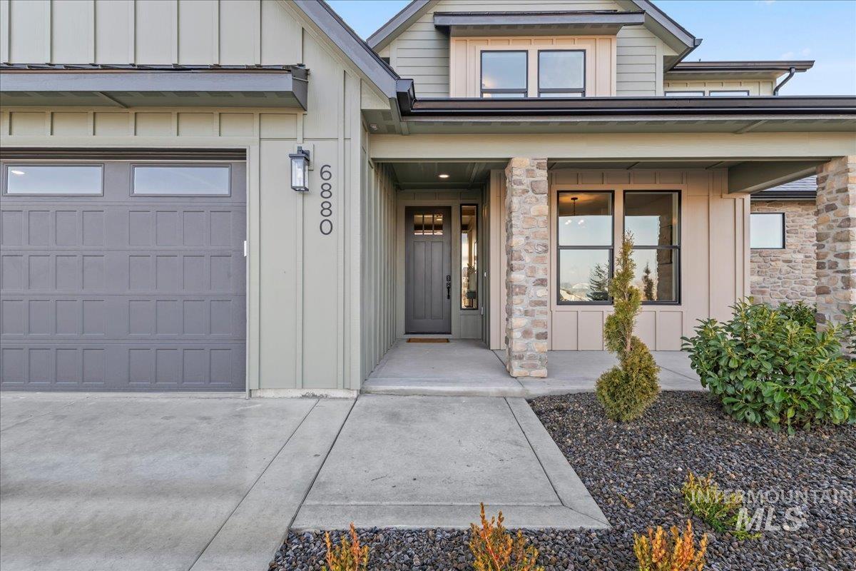 6880 E Chicken Hawk Loop, Nampa, Idaho 83686, 4 Bedrooms, 4 Bathrooms, Residential For Sale, Price $1,050,000, 98983872