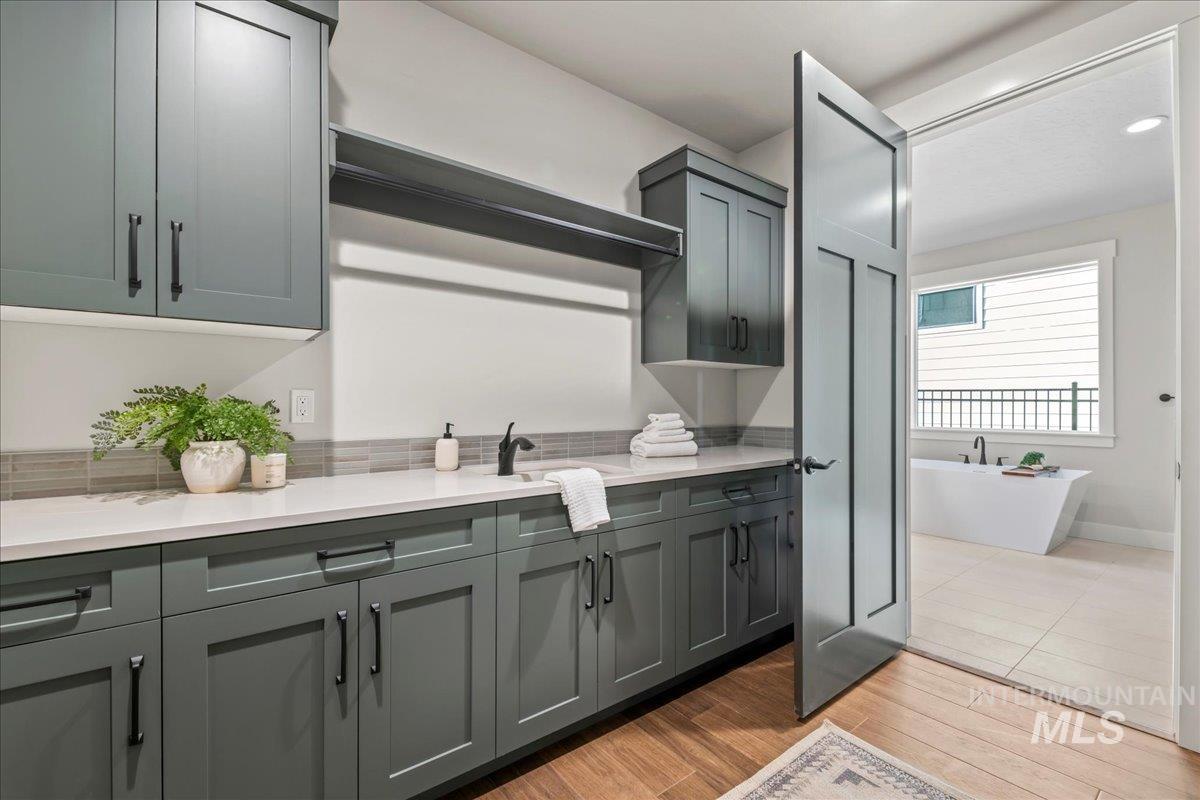 6880 E Chicken Hawk Loop, Nampa, Idaho 83686, 4 Bedrooms, 4 Bathrooms, Residential For Sale, Price $1,050,000, 98983872