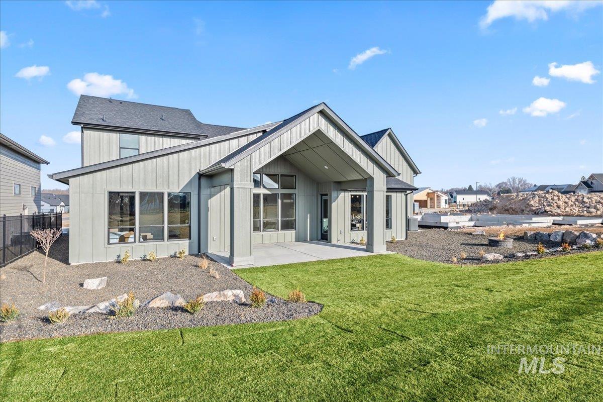 6880 E Chicken Hawk Loop, Nampa, Idaho 83686, 4 Bedrooms, 4 Bathrooms, Residential For Sale, Price $1,050,000, 98983872