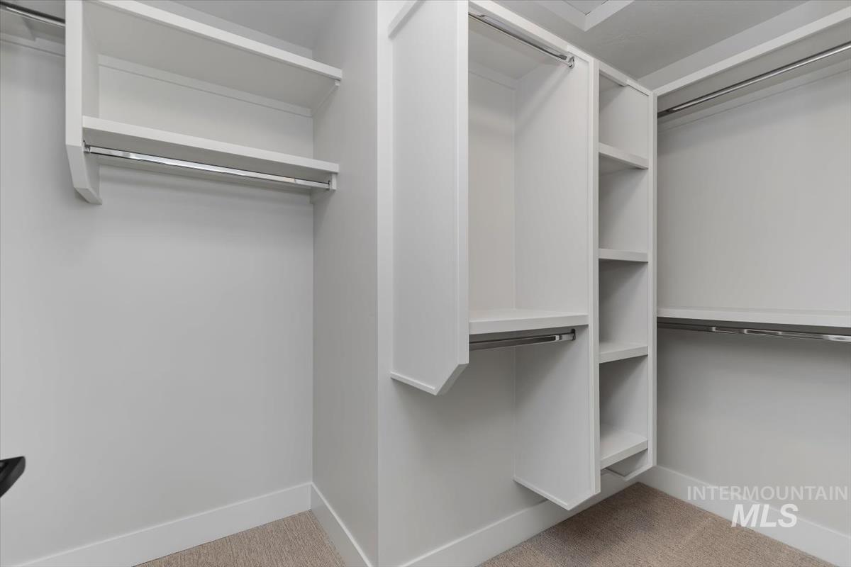 6389 N Birch Run Ln, Eagle, Idaho 83616, 3 Bedrooms, 2.5 Bathrooms, Residential For Sale, Price $469,800, 98983875