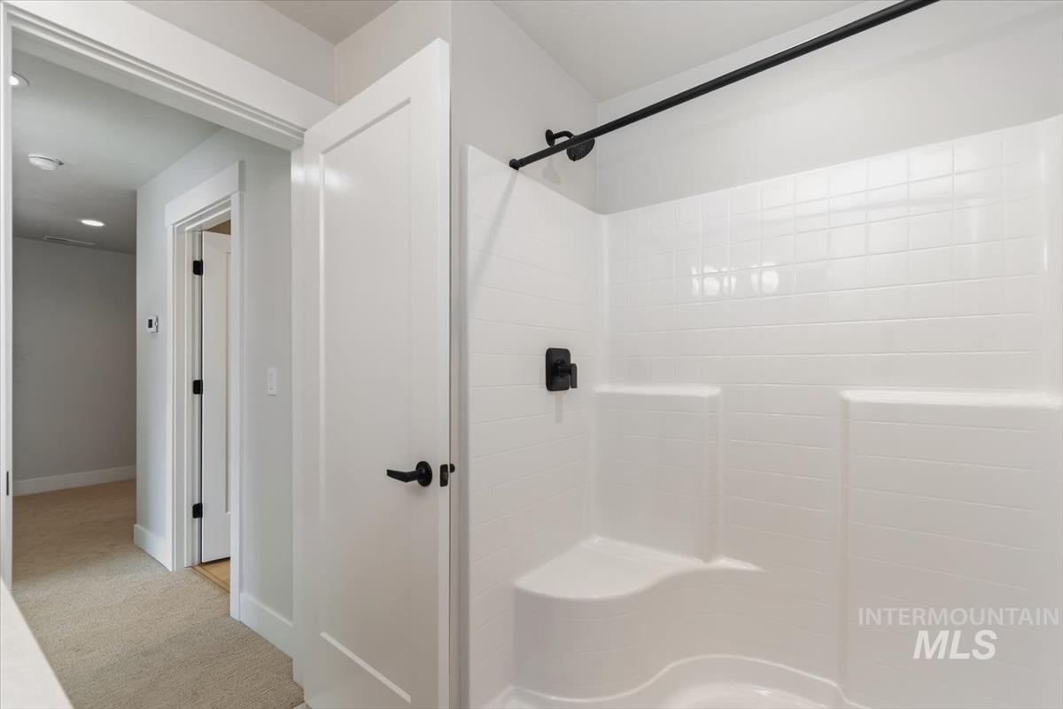 6389 N Birch Run Ln, Eagle, Idaho 83616, 3 Bedrooms, 2.5 Bathrooms, Residential For Sale, Price $469,800, 98983875