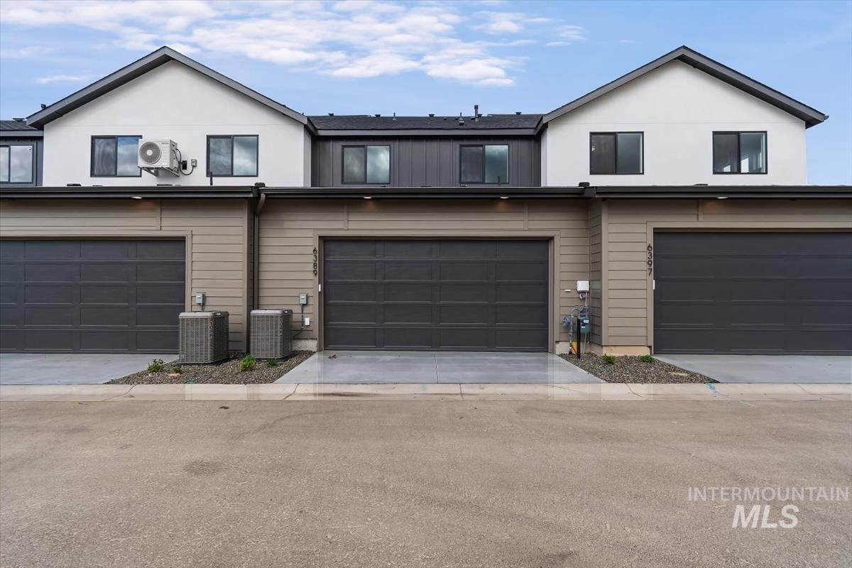 6389 N Birch Run Ln, Eagle, Idaho 83616, 3 Bedrooms, 2.5 Bathrooms, Residential For Sale, Price $469,800, 98983875