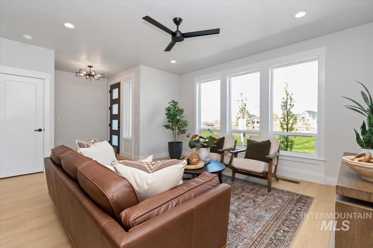 6389 N Birch Run Ln, Eagle, Idaho 83616, 3 Bedrooms, 2.5 Bathrooms, Residential For Sale, Price $469,800, 98983875