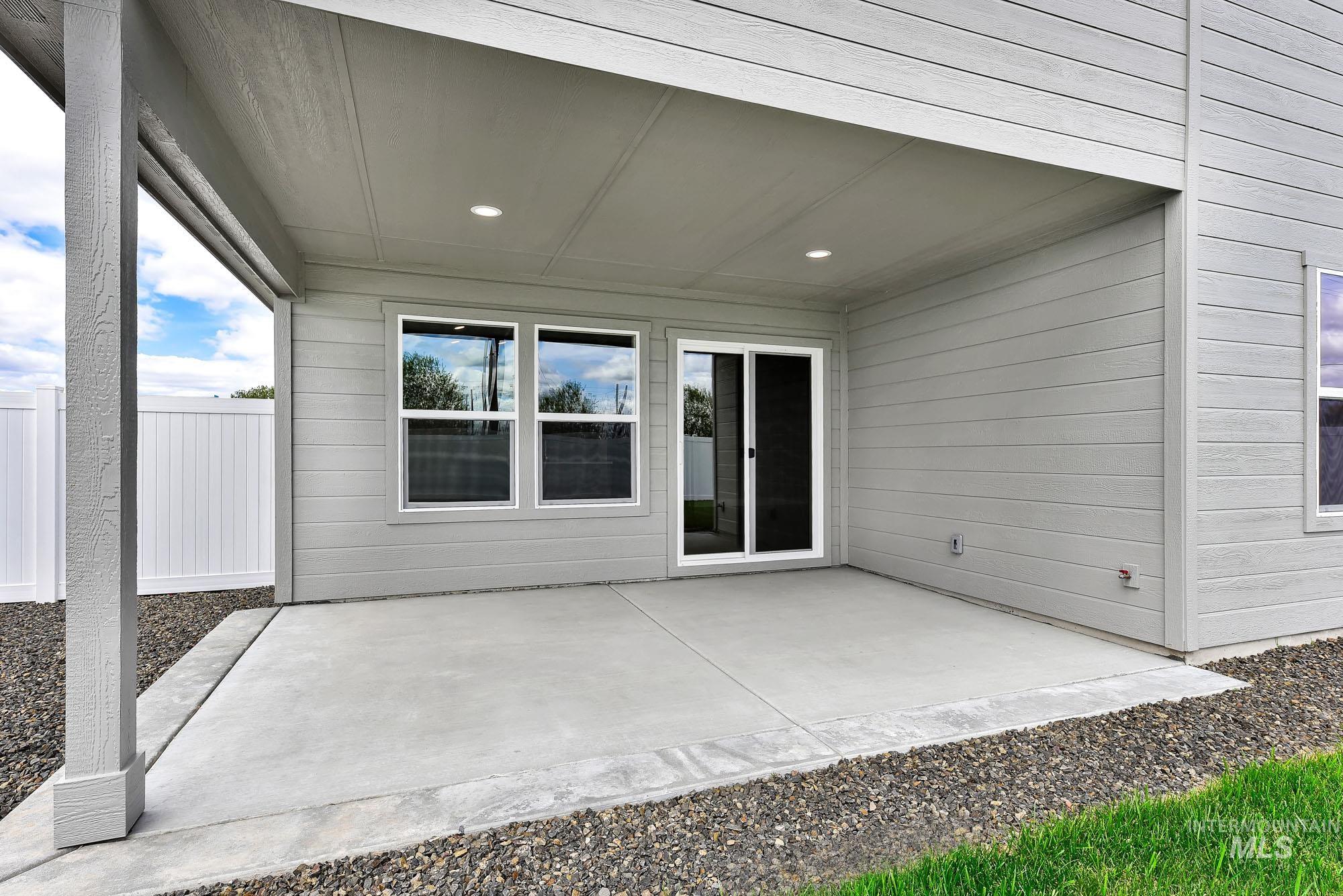 320 N. 12th., Parma, Idaho 83660, 4 Bedrooms, 2 Bathrooms, Residential For Sale, Price $415,000,MLS 98983877