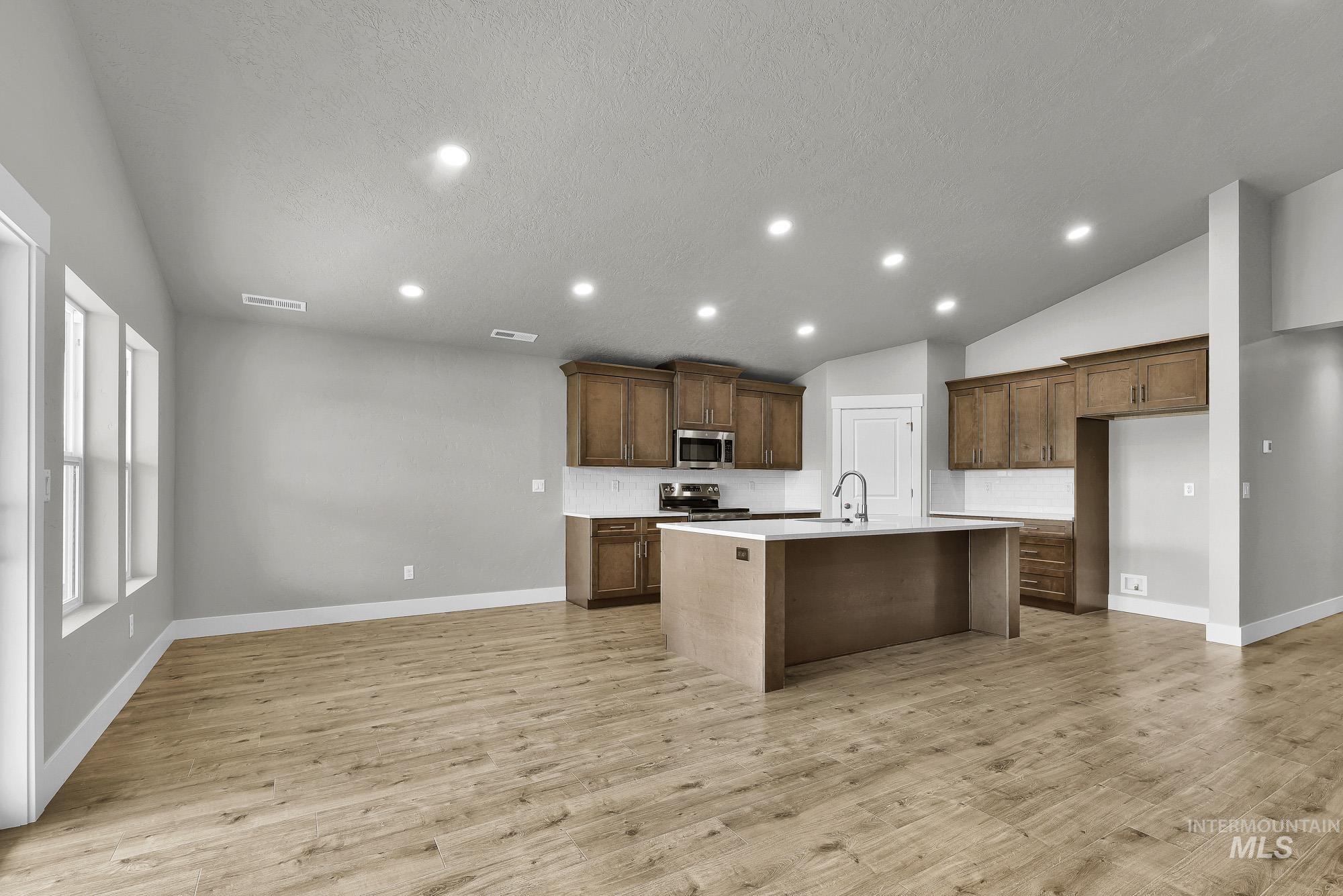 320 N. 12th., Parma, Idaho 83660, 4 Bedrooms, 2 Bathrooms, Residential For Sale, Price $415,000,MLS 98983877