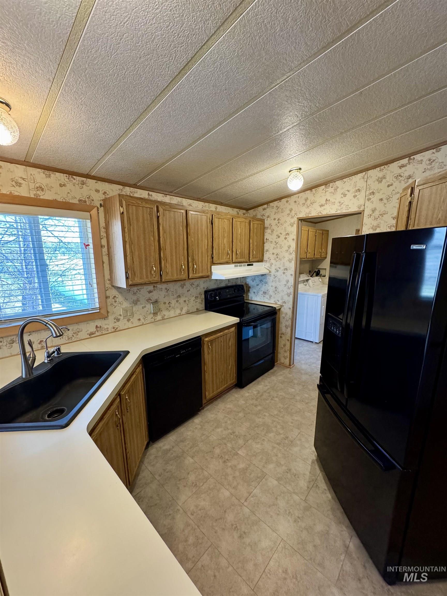 8 Blue Spruce Dr., Hagerman, Idaho 83332, 3 Bedrooms, 2 Bathrooms, Residential For Sale, Price $125,000, 98983878