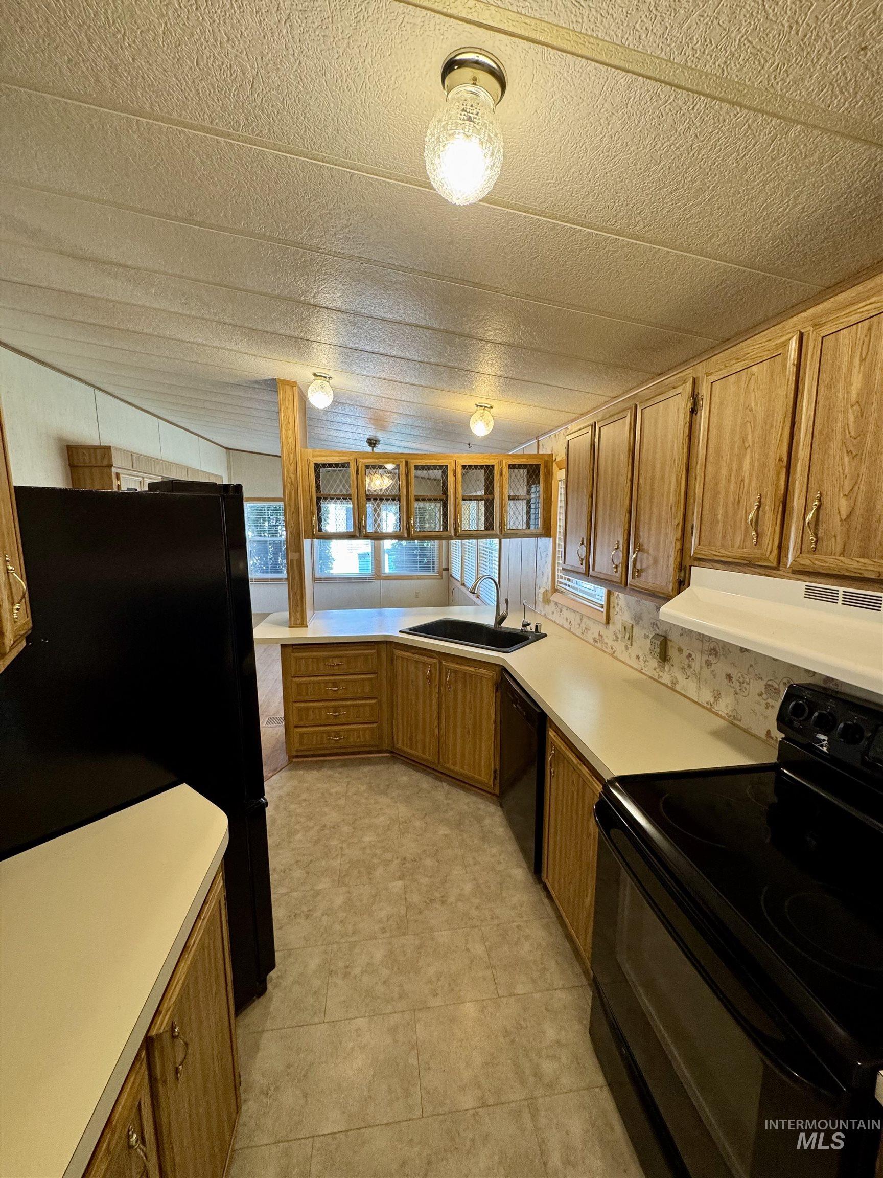 8 Blue Spruce Dr., Hagerman, Idaho 83332, 3 Bedrooms, 2 Bathrooms, Residential For Sale, Price $125,000, 98983878