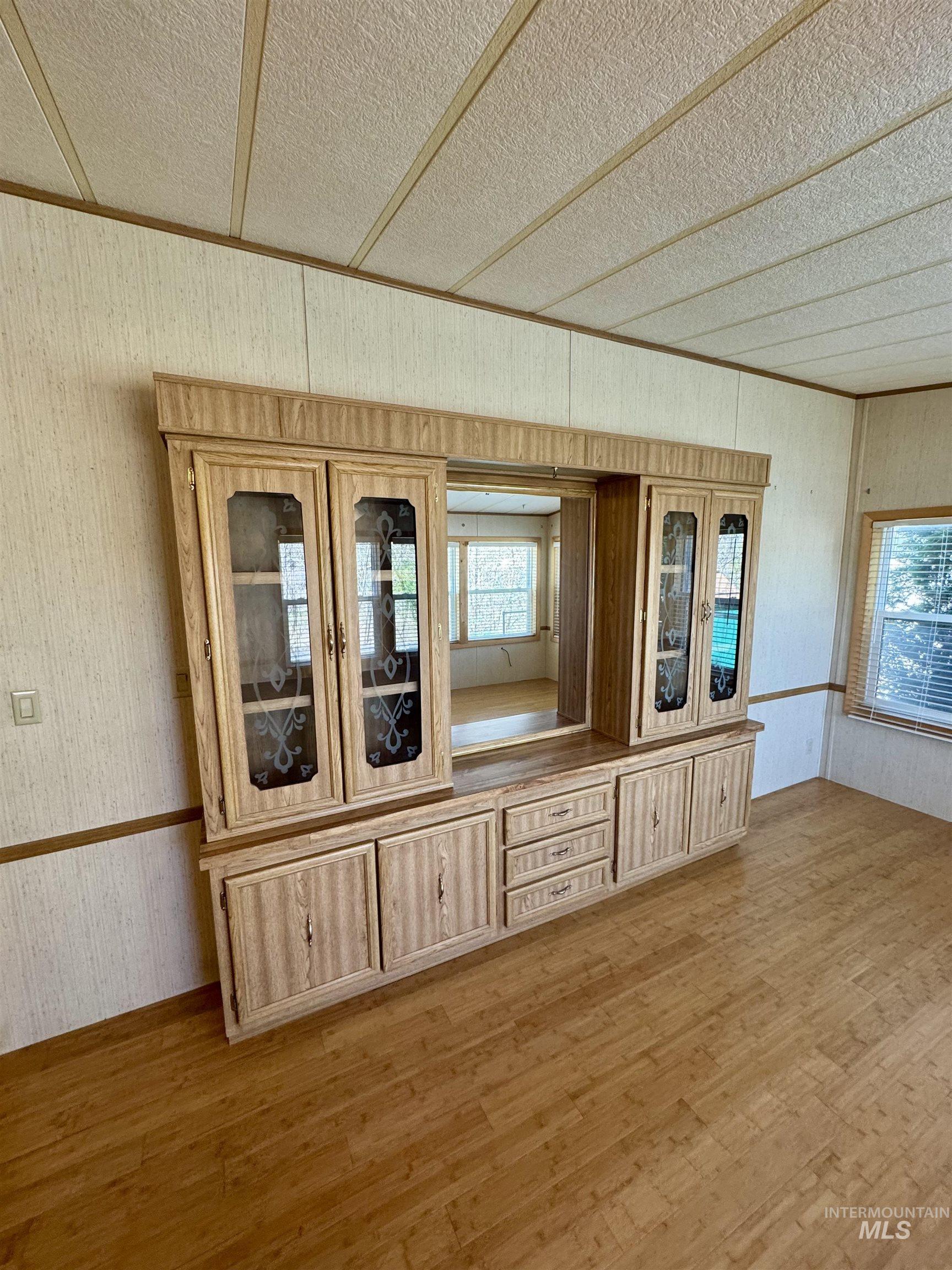 8 Blue Spruce Dr., Hagerman, Idaho 83332, 3 Bedrooms, 2 Bathrooms, Residential For Sale, Price $125,000, 98983878