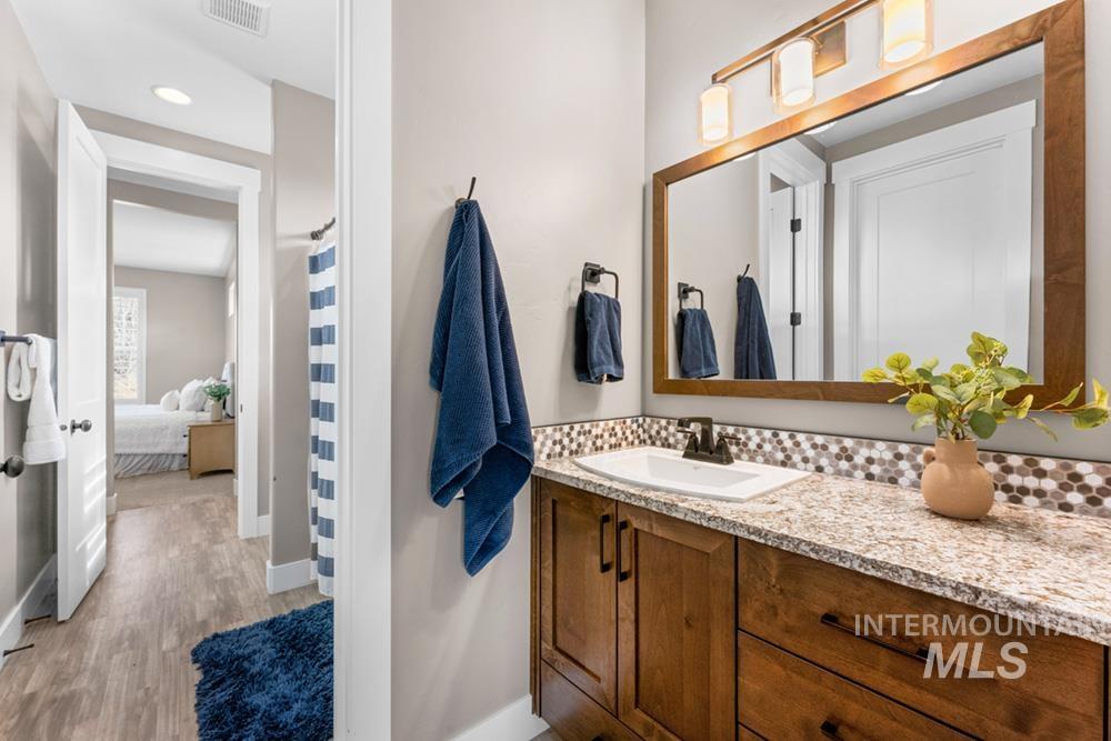 2177 E Mores Trail Dr, Meridian, Idaho 83642, 3 Bedrooms, 2.5 Bathrooms, Residential For Sale, Price $998,000,MLS 98983879