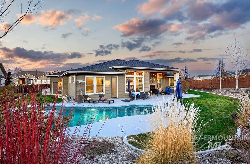 2177 E Mores Trail Dr, Meridian, Idaho 83642, 3 Bedrooms, 2.5 Bathrooms, Residential For Sale, Price $998,000,MLS 98983879