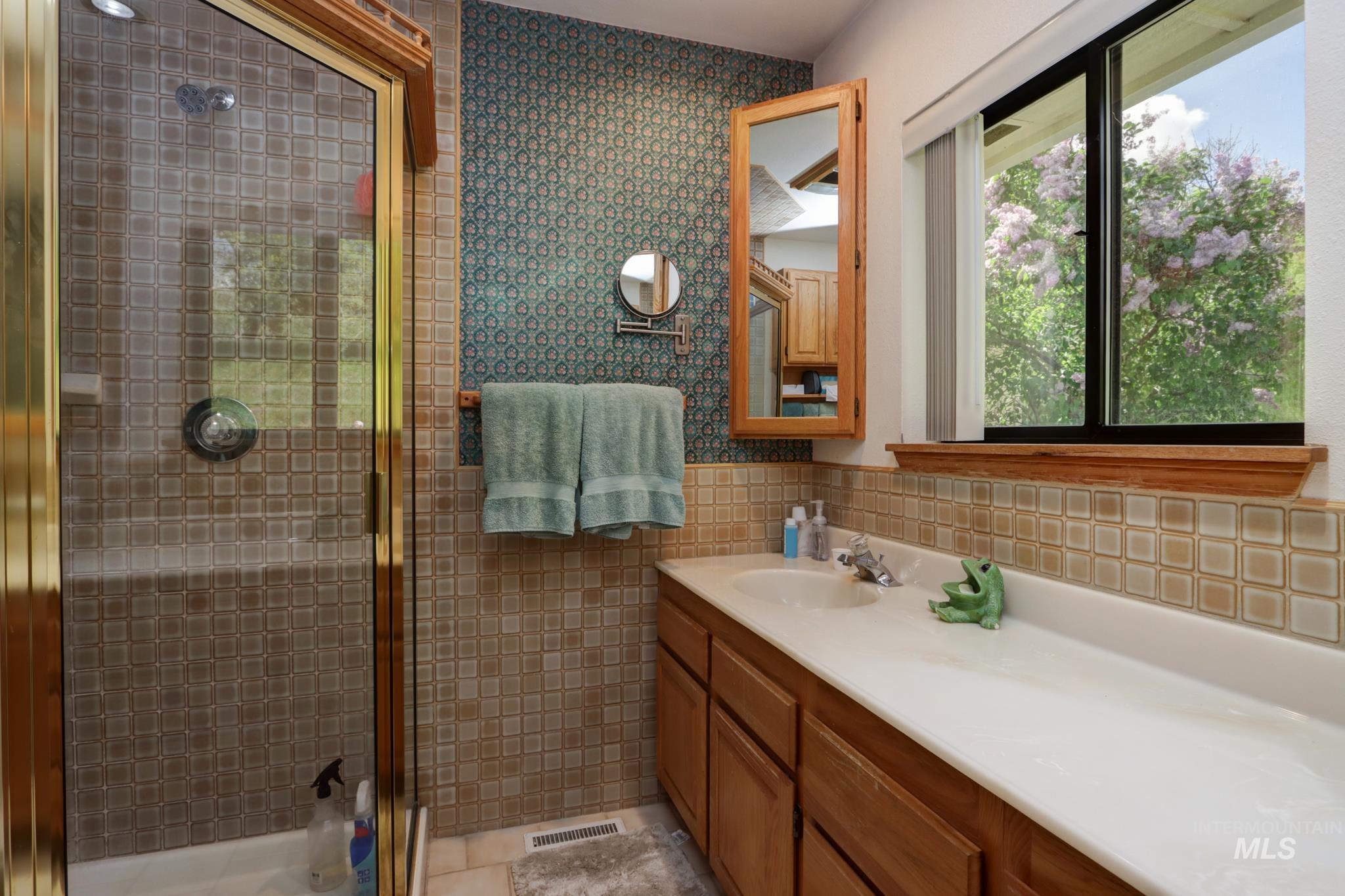 3549 Ginny Lane, Emmett, Idaho 83617, 3 Bedrooms, 2 Bathrooms, Residential For Sale, Price $1,100,000,MLS 98983881