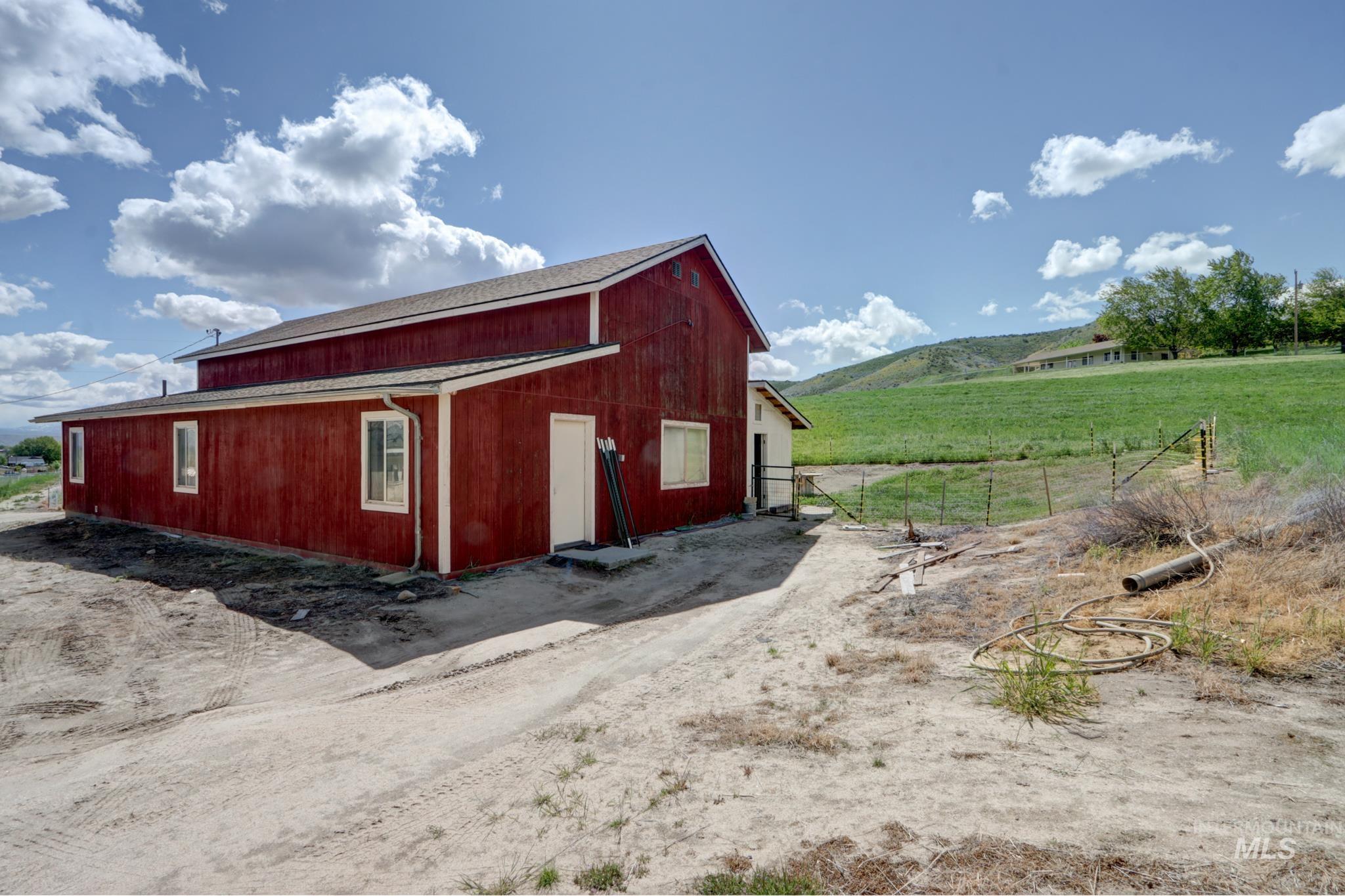 3549 Ginny Lane, Emmett, Idaho 83617, 3 Bedrooms, 2 Bathrooms, Residential For Sale, Price $1,100,000,MLS 98983881