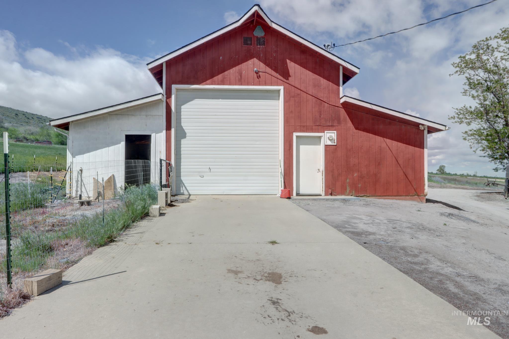 3549 Ginny Lane, Emmett, Idaho 83617, 3 Bedrooms, 2 Bathrooms, Residential For Sale, Price $1,100,000,MLS 98983881