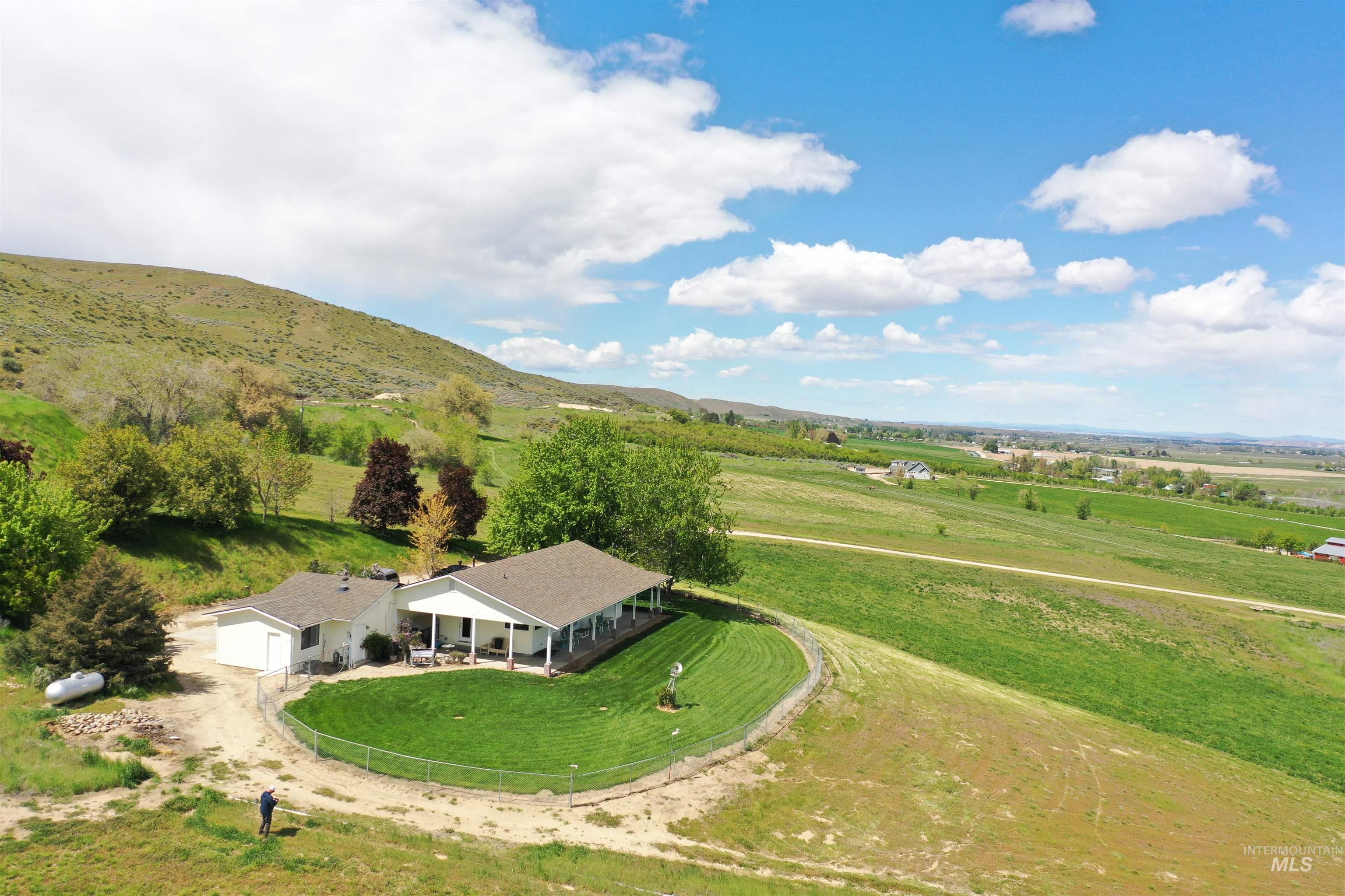 3549 Ginny Lane, Emmett, Idaho 83617, 3 Bedrooms, 2 Bathrooms, Residential For Sale, Price $1,100,000,MLS 98983881