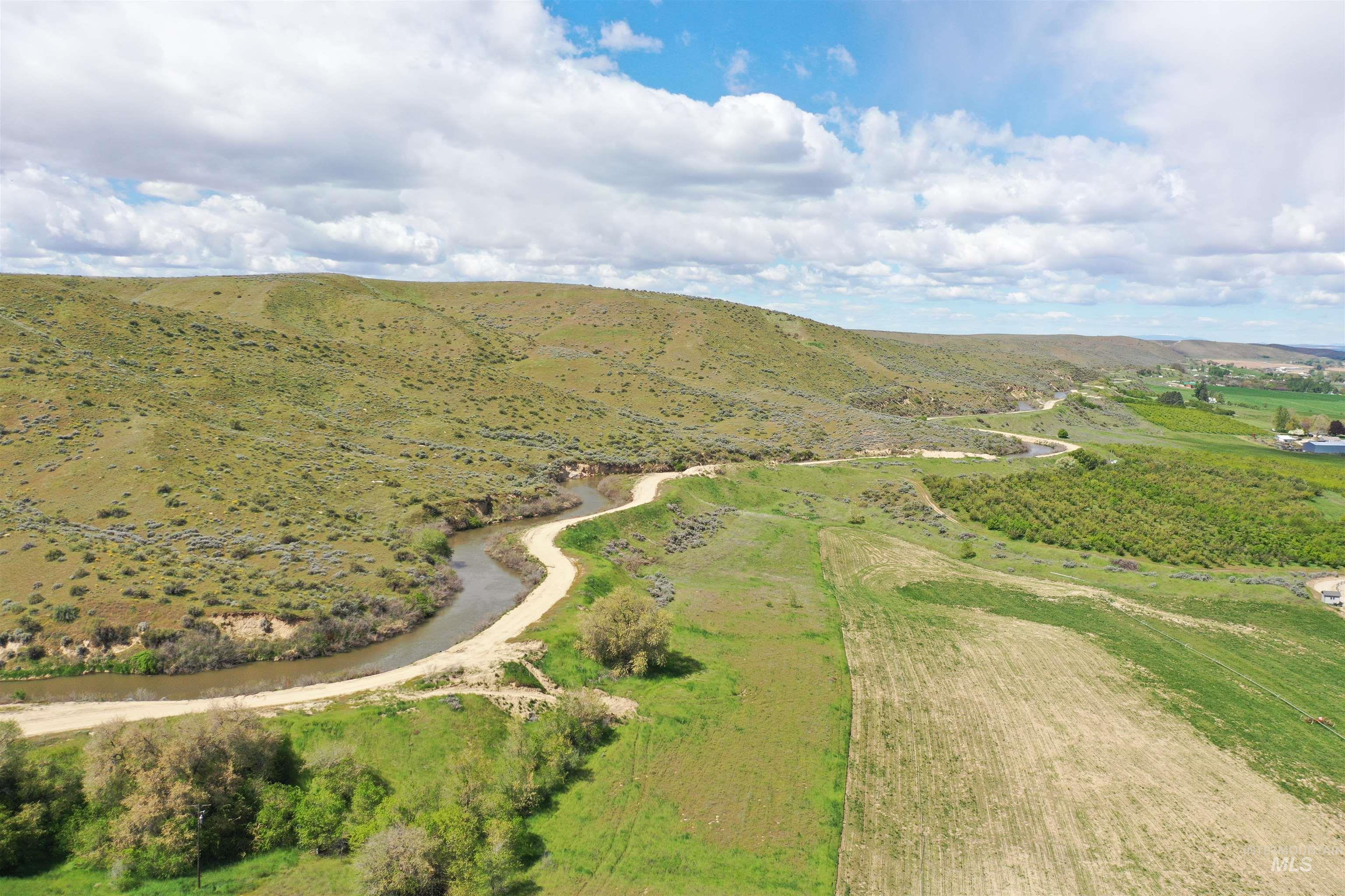 3549 Ginny Lane, Emmett, Idaho 83617, 3 Bedrooms, 2 Bathrooms, Residential For Sale, Price $1,100,000,MLS 98983881