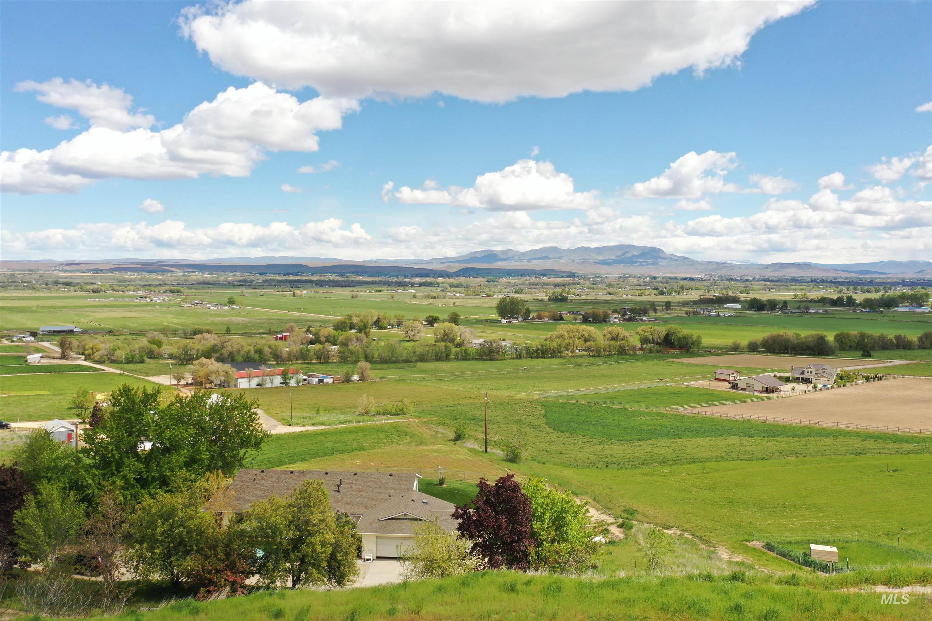 3549 Ginny Lane, Emmett, Idaho 83617, 3 Bedrooms, 2 Bathrooms, Residential For Sale, Price $1,100,000,MLS 98983881