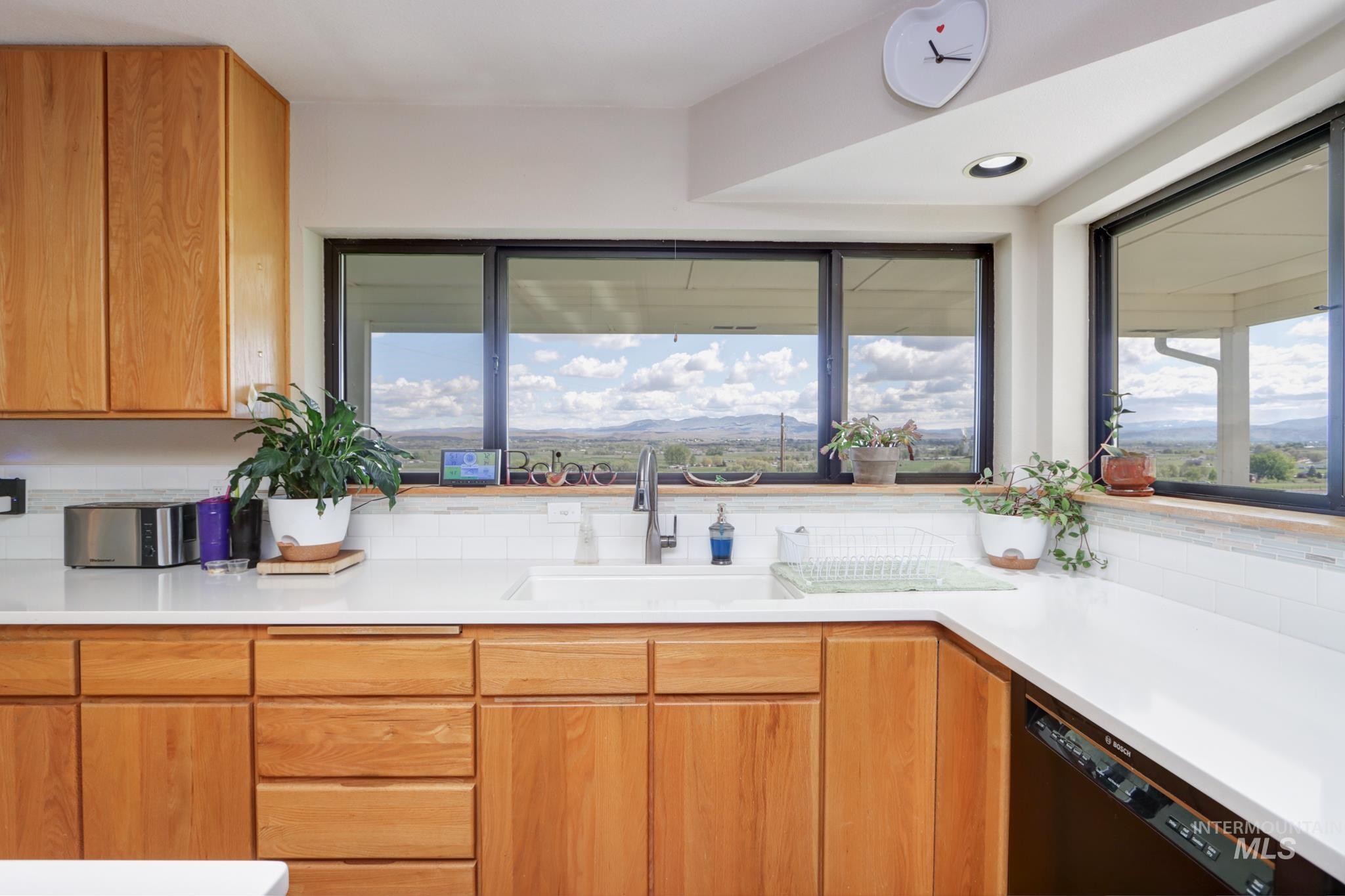 3549 Ginny Lane, Emmett, Idaho 83617, 3 Bedrooms, 2 Bathrooms, Residential For Sale, Price $1,100,000,MLS 98983881