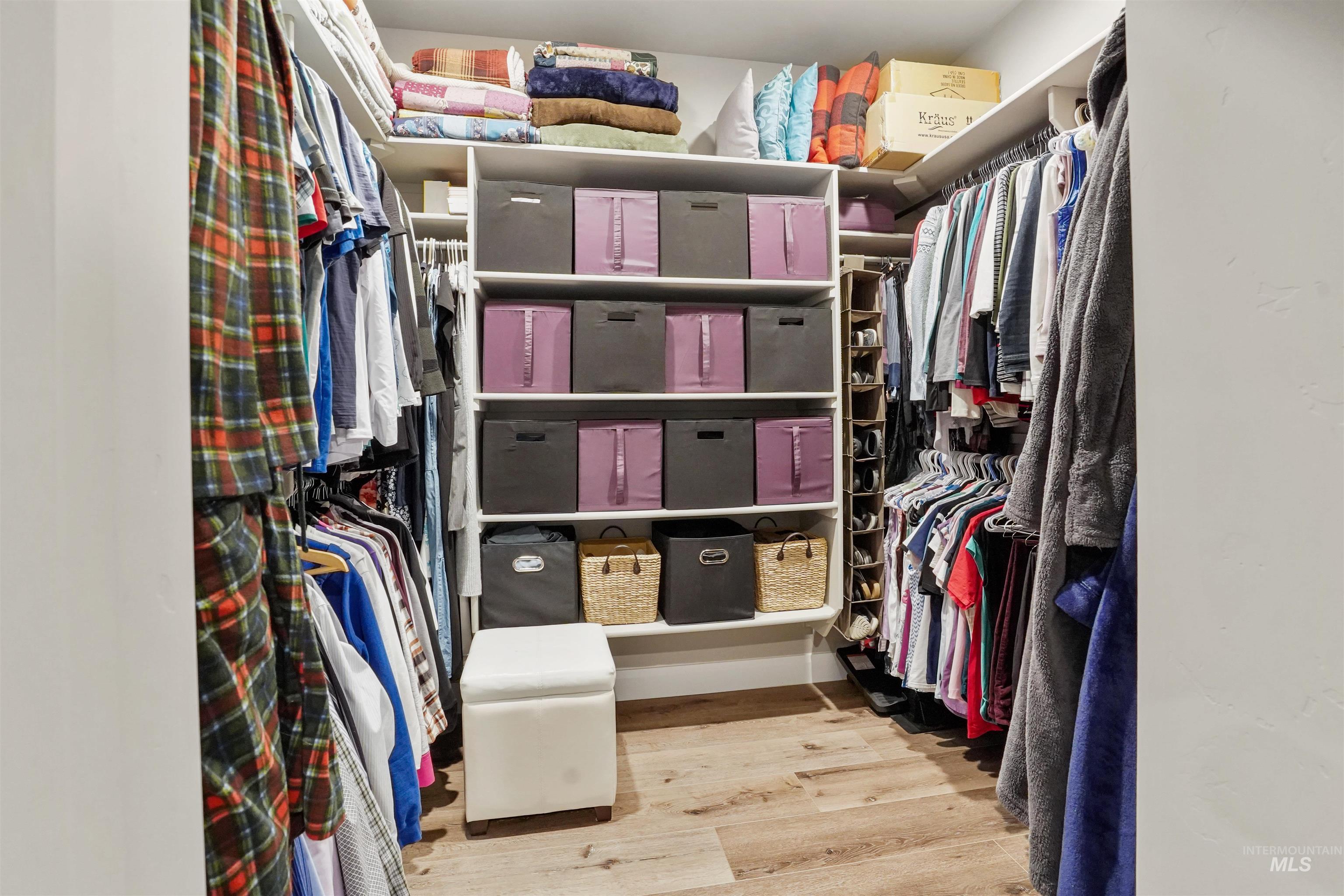 930 Applewood Dr, Buhl, Idaho 83316, 5 Bedrooms, 4 Bathrooms, Residential For Sale, Price $675,000, 98983882