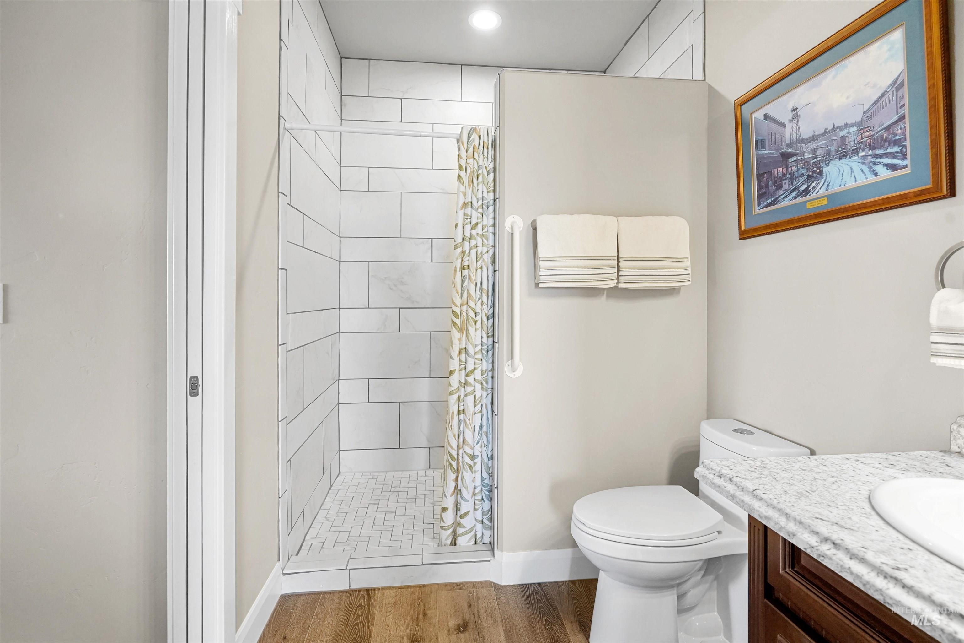 930 Applewood Dr, Buhl, Idaho 83316, 5 Bedrooms, 4 Bathrooms, Residential For Sale, Price $675,000, 98983882