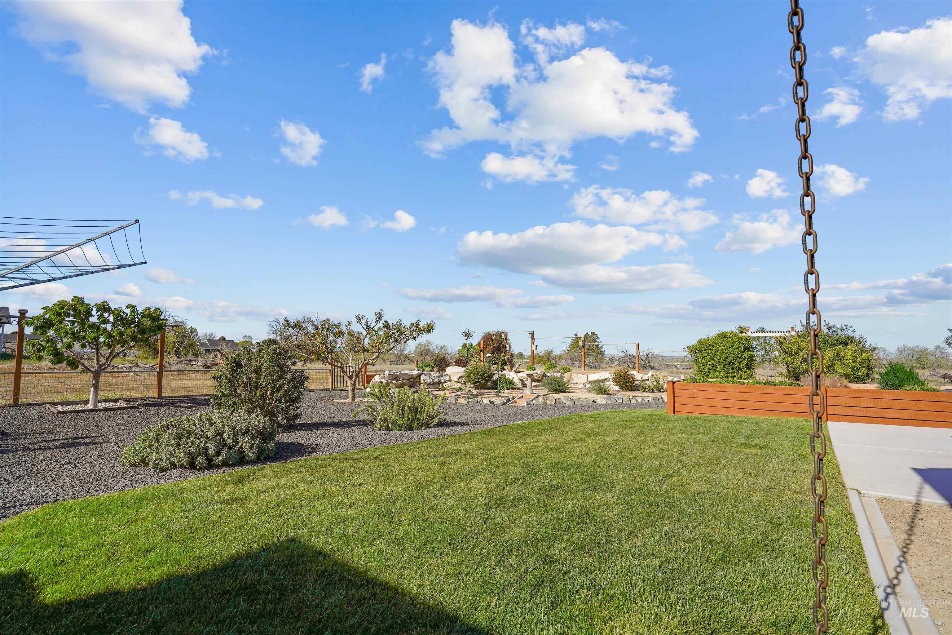 930 Applewood Dr, Buhl, Idaho 83316, 5 Bedrooms, 4 Bathrooms, Residential For Sale, Price $675,000, 98983882