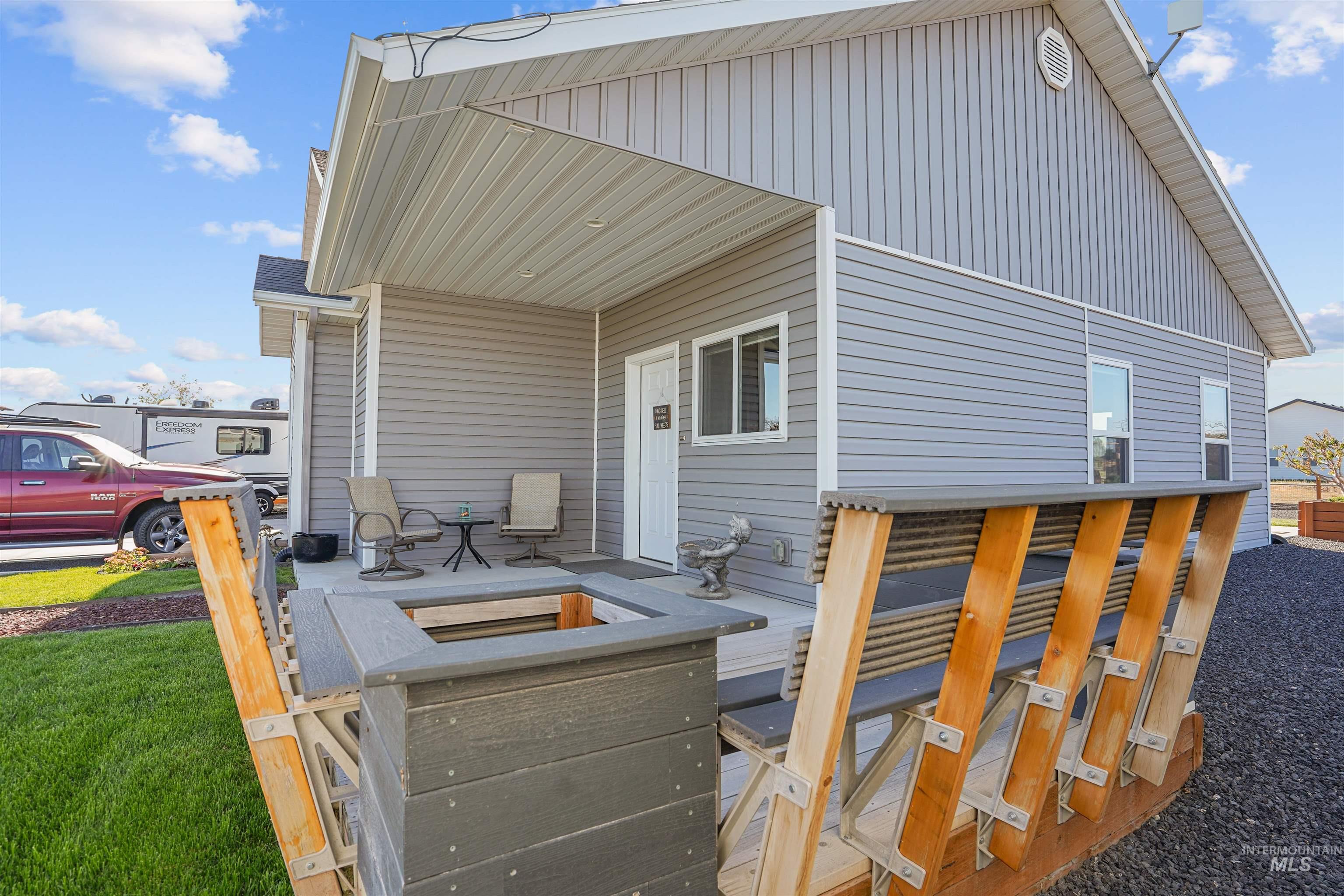 930 Applewood Dr, Buhl, Idaho 83316, 5 Bedrooms, 4 Bathrooms, Residential For Sale, Price $675,000, 98983882