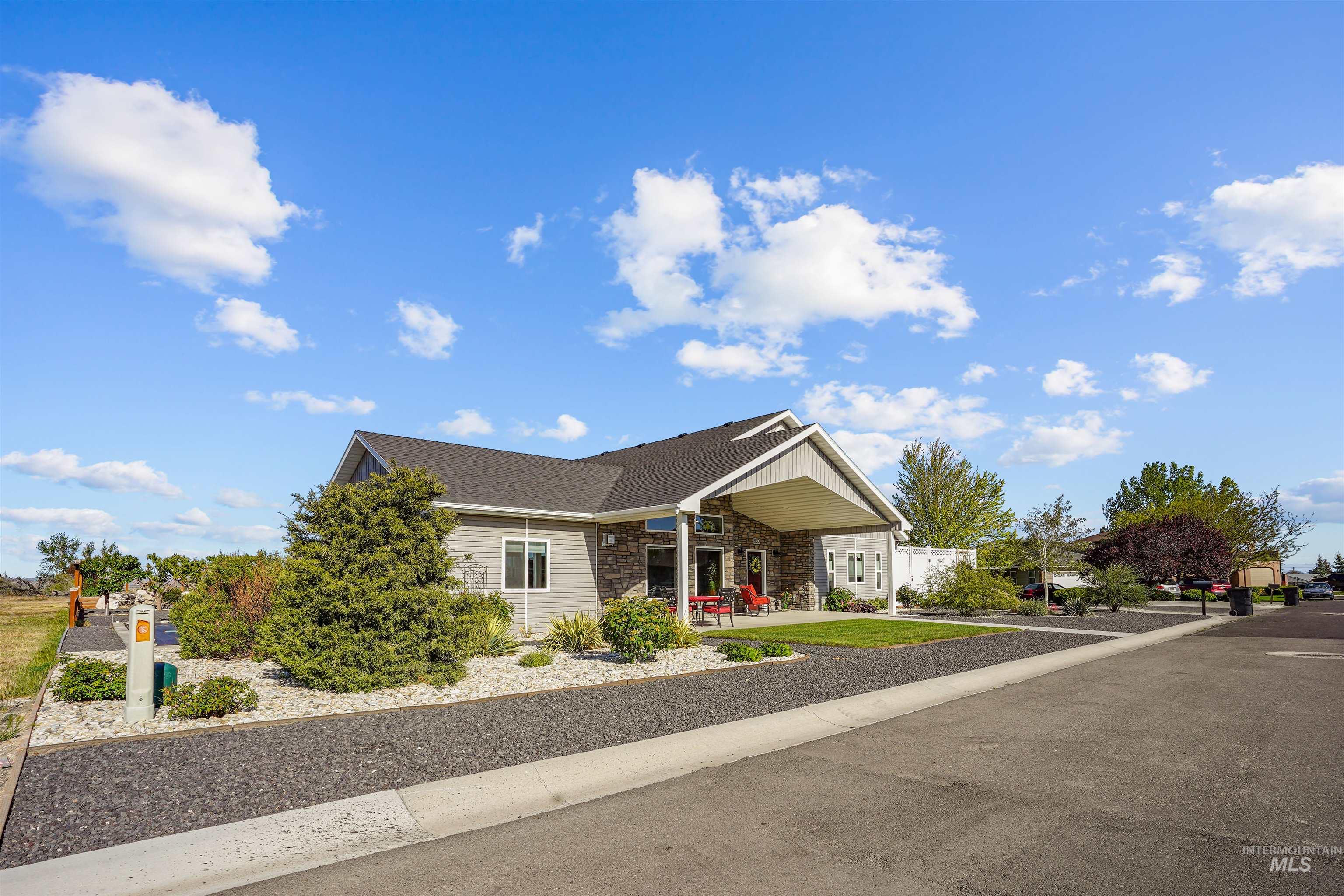 930 Applewood Dr, Buhl, Idaho 83316, 5 Bedrooms, 4 Bathrooms, Residential For Sale, Price $675,000, 98983882