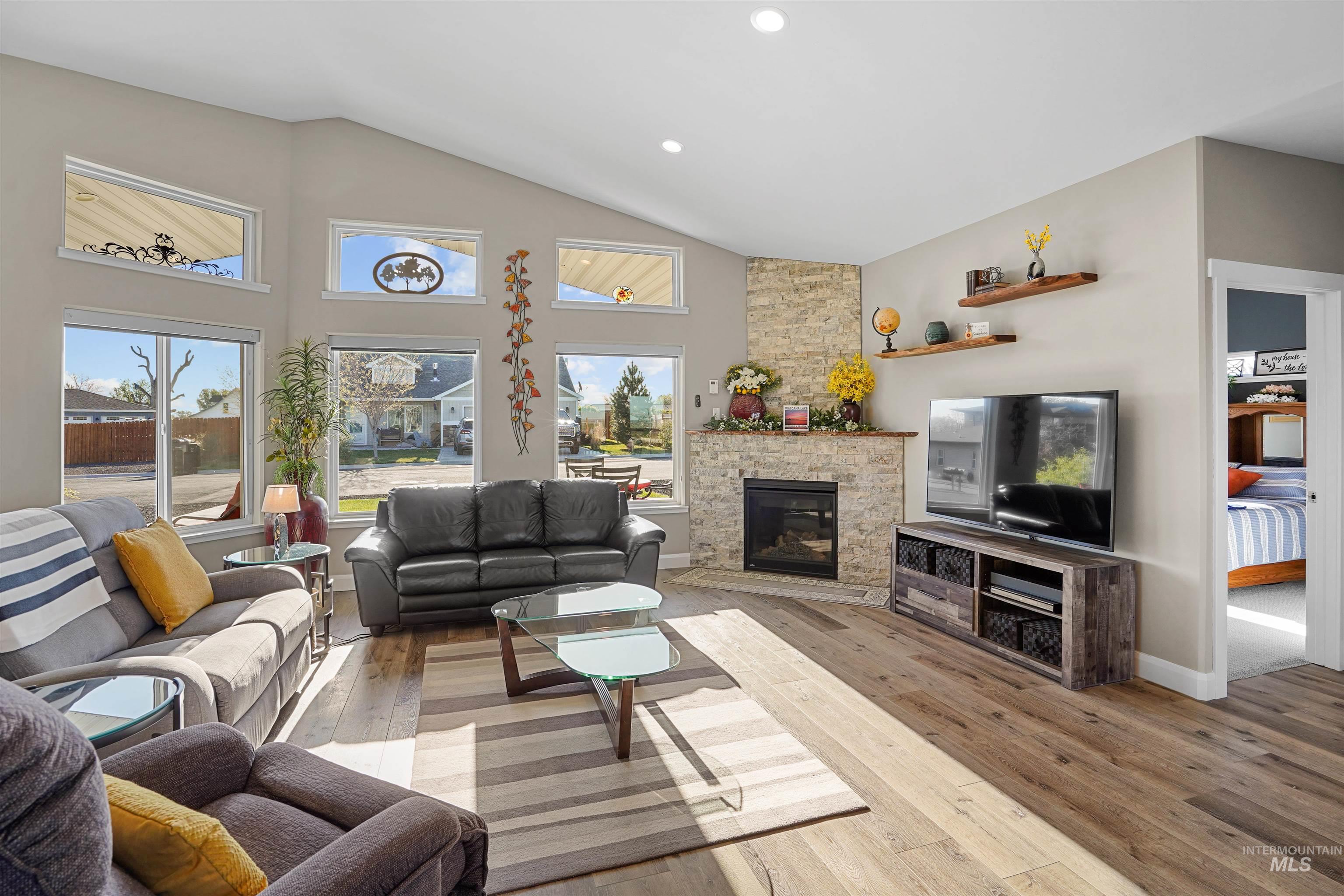 930 Applewood Dr, Buhl, Idaho 83316, 5 Bedrooms, 4 Bathrooms, Residential For Sale, Price $675,000, 98983882