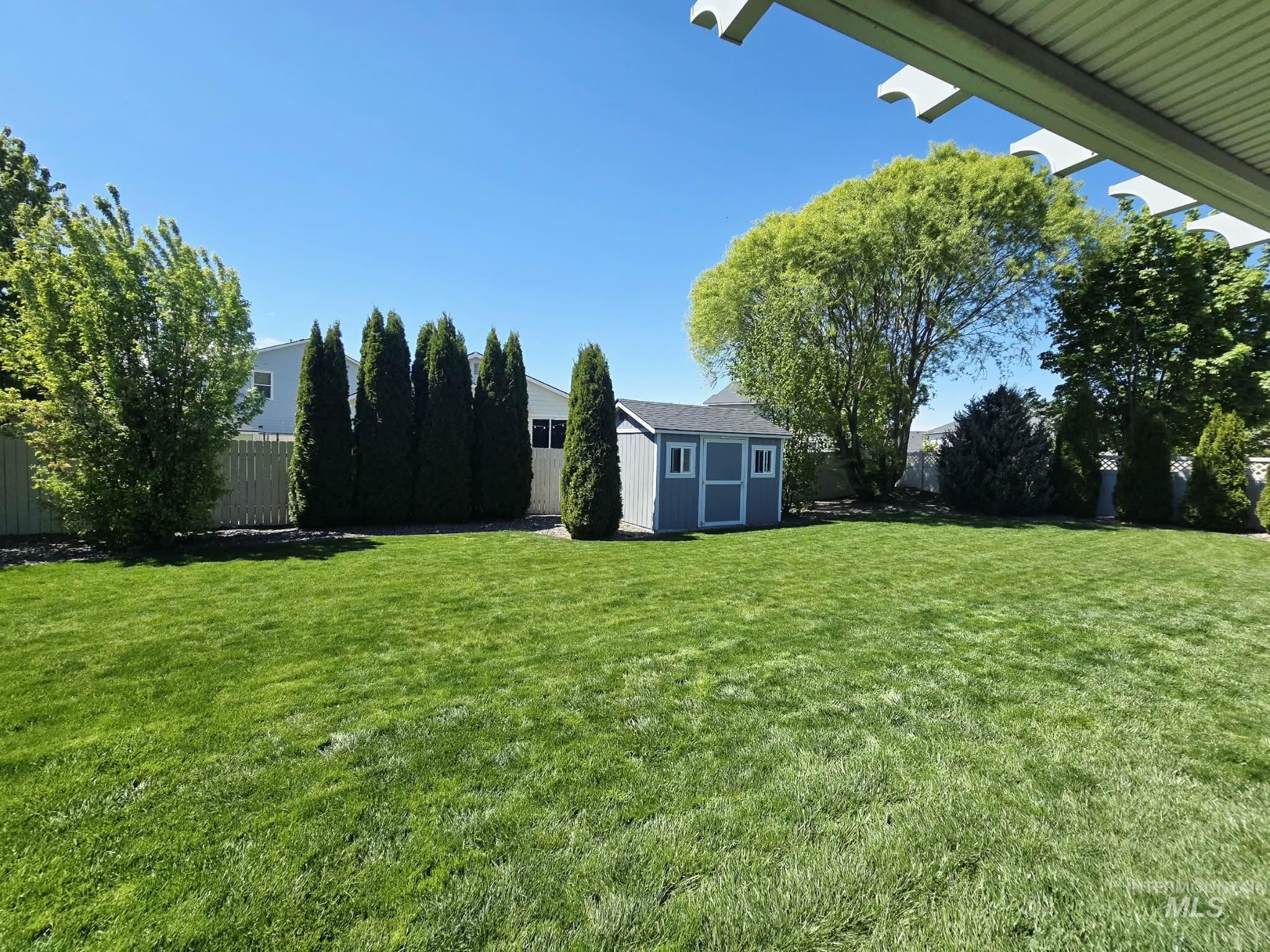 8955 S Red Delicious Ave., Kuna, Idaho 83634, 3 Bedrooms, 2 Bathrooms, Residential For Sale, Price $458,900, 98983883