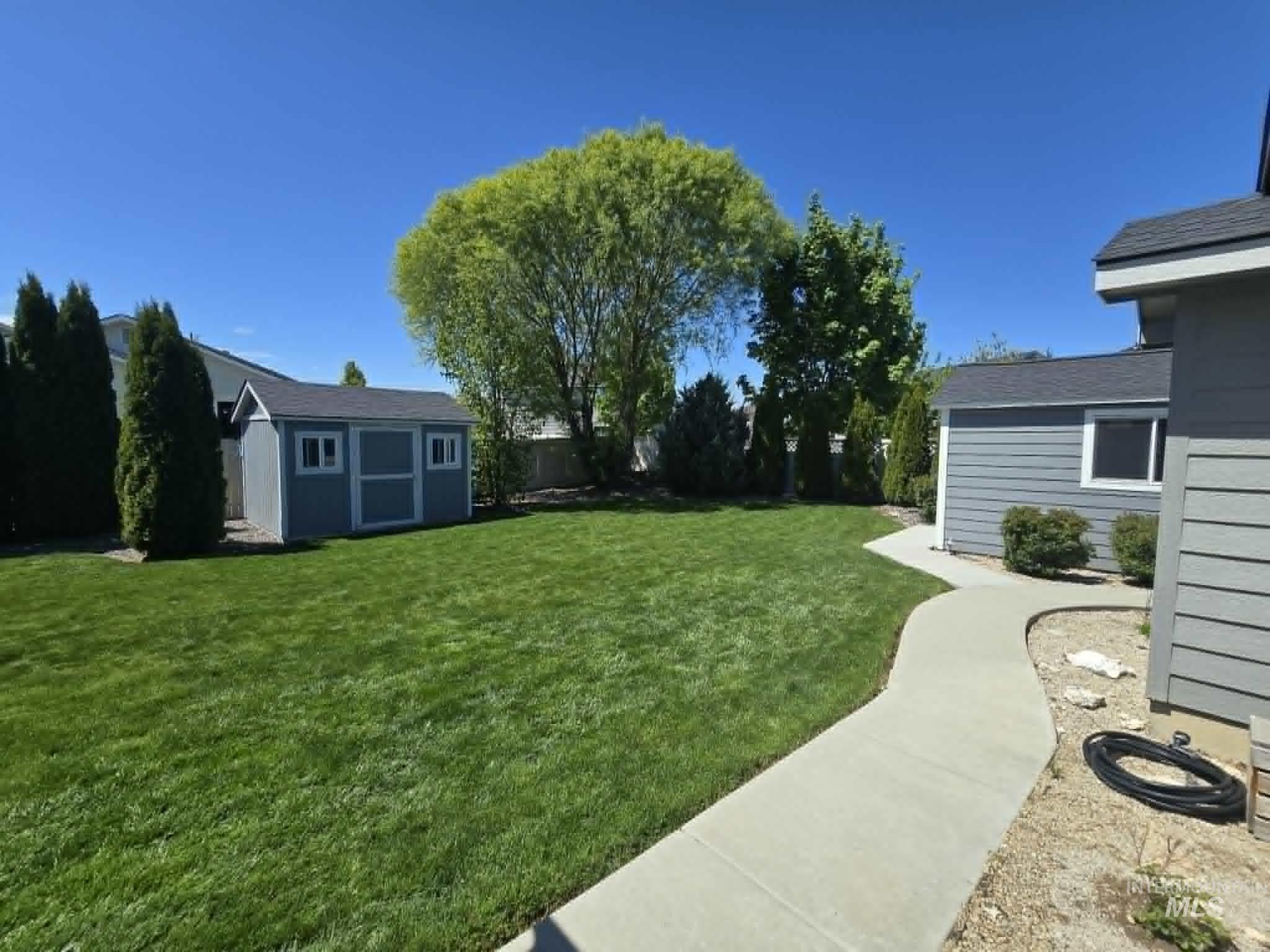 8955 S Red Delicious Ave., Kuna, Idaho 83634, 3 Bedrooms, 2 Bathrooms, Residential For Sale, Price $458,900, 98983883