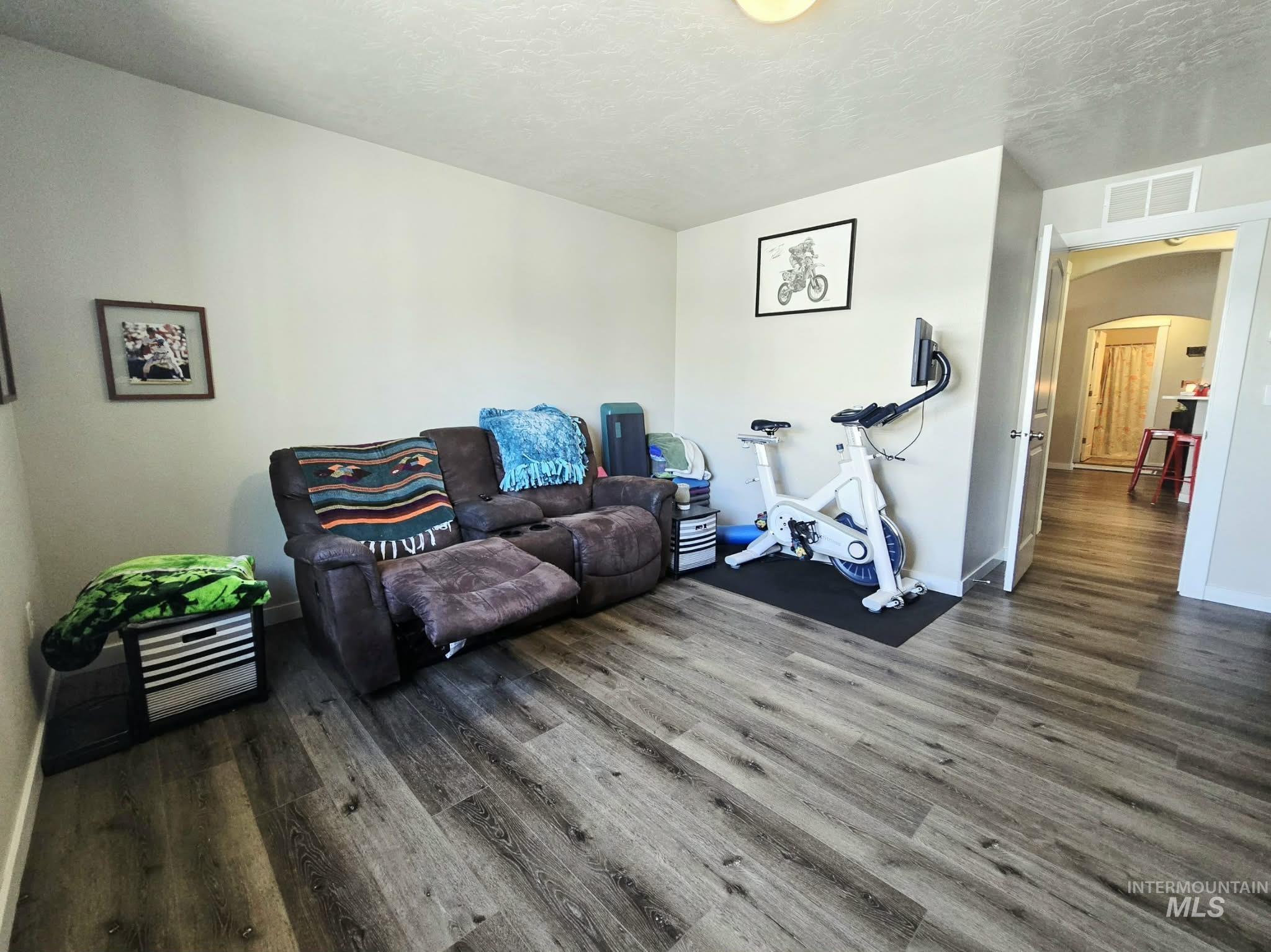 8955 S Red Delicious Ave., Kuna, Idaho 83634, 3 Bedrooms, 2 Bathrooms, Residential For Sale, Price $458,900, 98983883