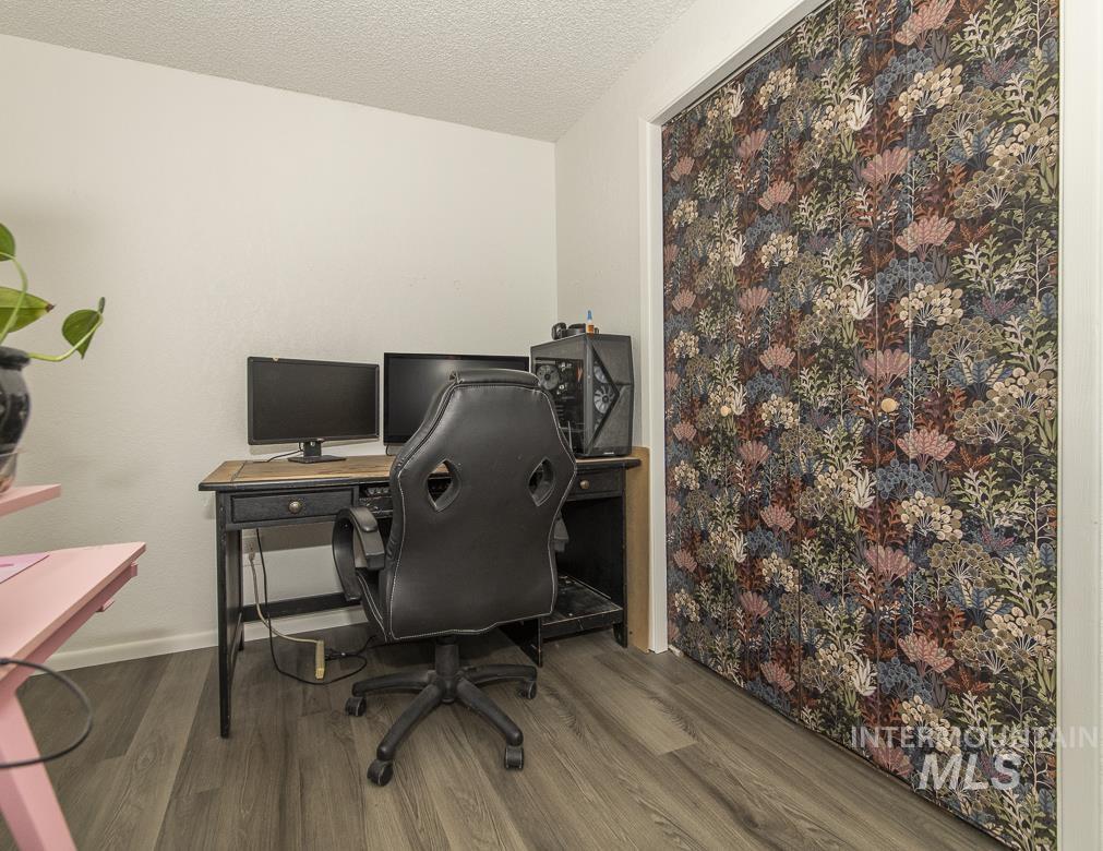 715 S Almond St., Nampa, Idaho 83686, 3 Bedrooms, 2 Bathrooms, Residential For Sale, Price $344,900, 98983886