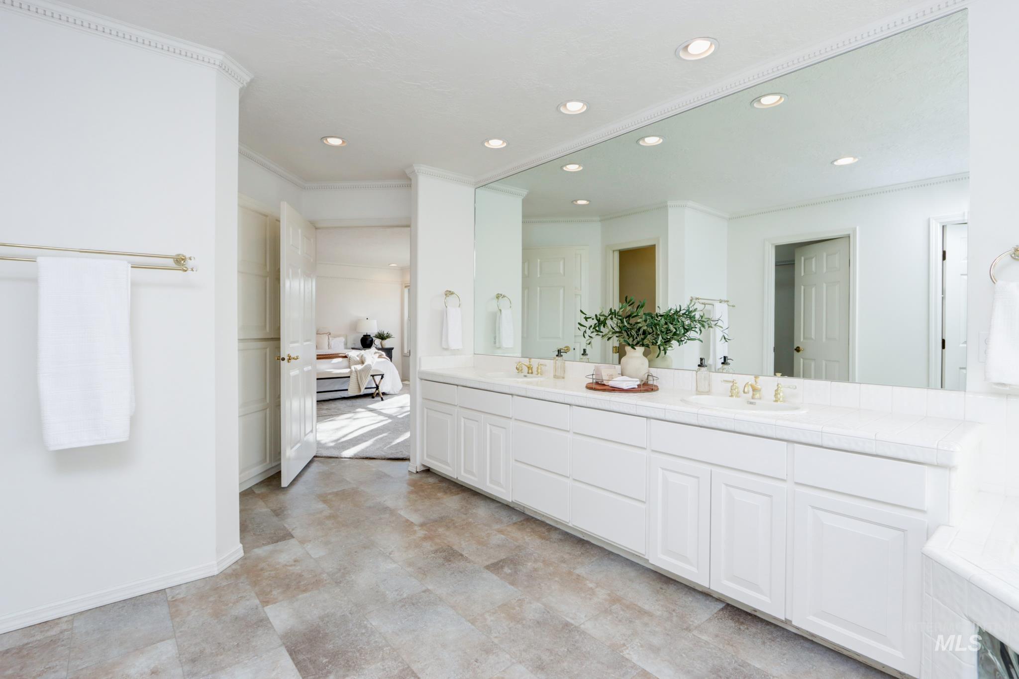 8037 W Innsbrook Ct, Boise, Idaho 83704, 3 Bedrooms, 2.5 Bathrooms, Residential For Sale, Price $694,000, 98983887