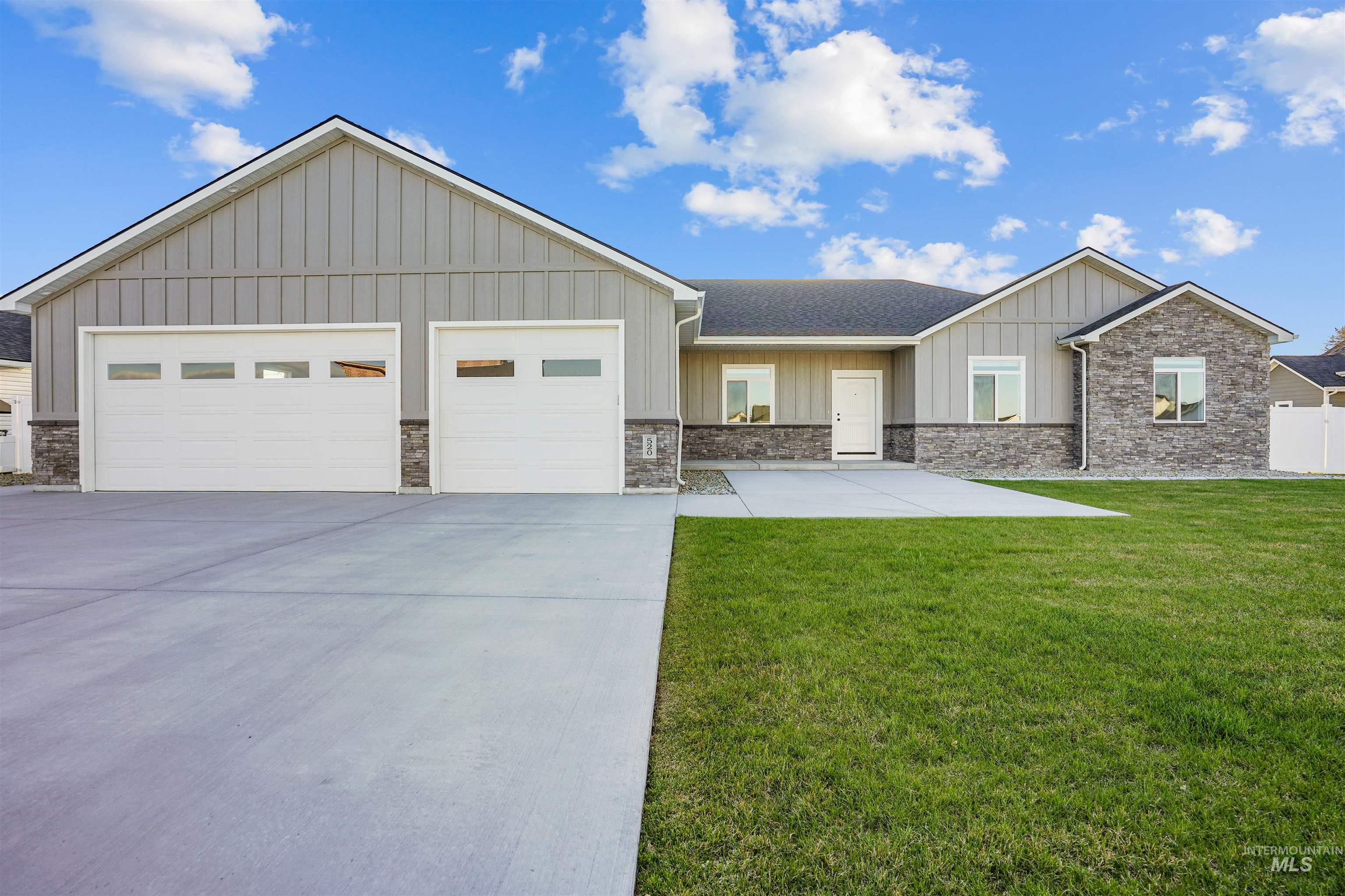 520 Biscotti Loop, Heyburn, Idaho 83336, 4 Bedrooms, 3 Bathrooms, Residential For Sale, Price $630,000, 98983889