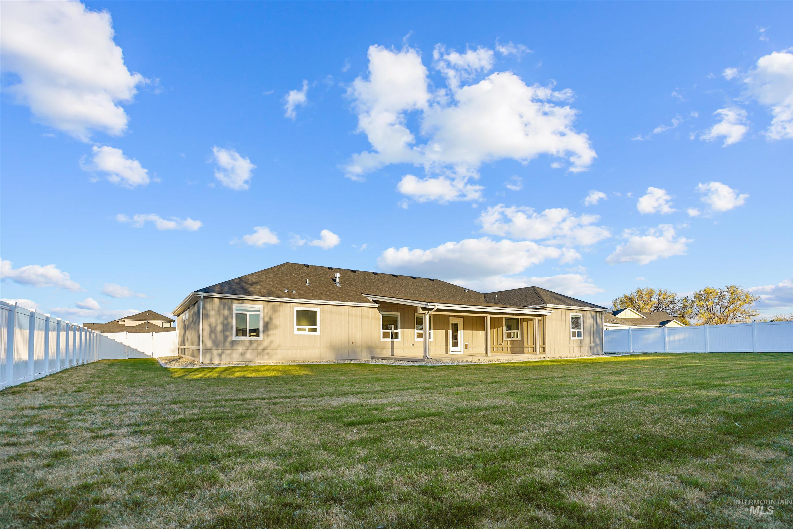 520 Biscotti Loop, Heyburn, Idaho 83336, 4 Bedrooms, 3 Bathrooms, Residential For Sale, Price $630,000, 98983889