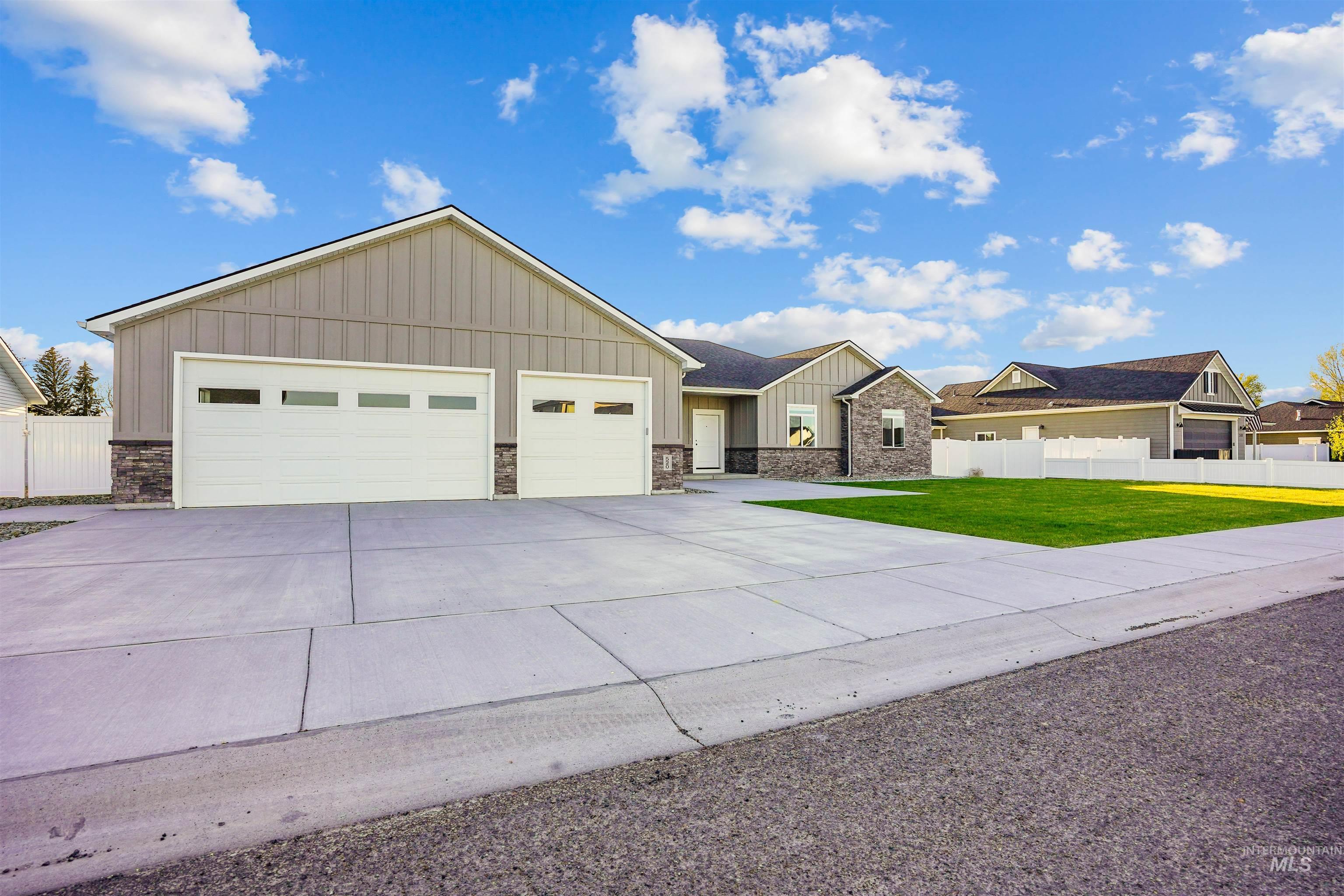 520 Biscotti Loop, Heyburn, Idaho 83336, 4 Bedrooms, 3 Bathrooms, Residential For Sale, Price $630,000, 98983889