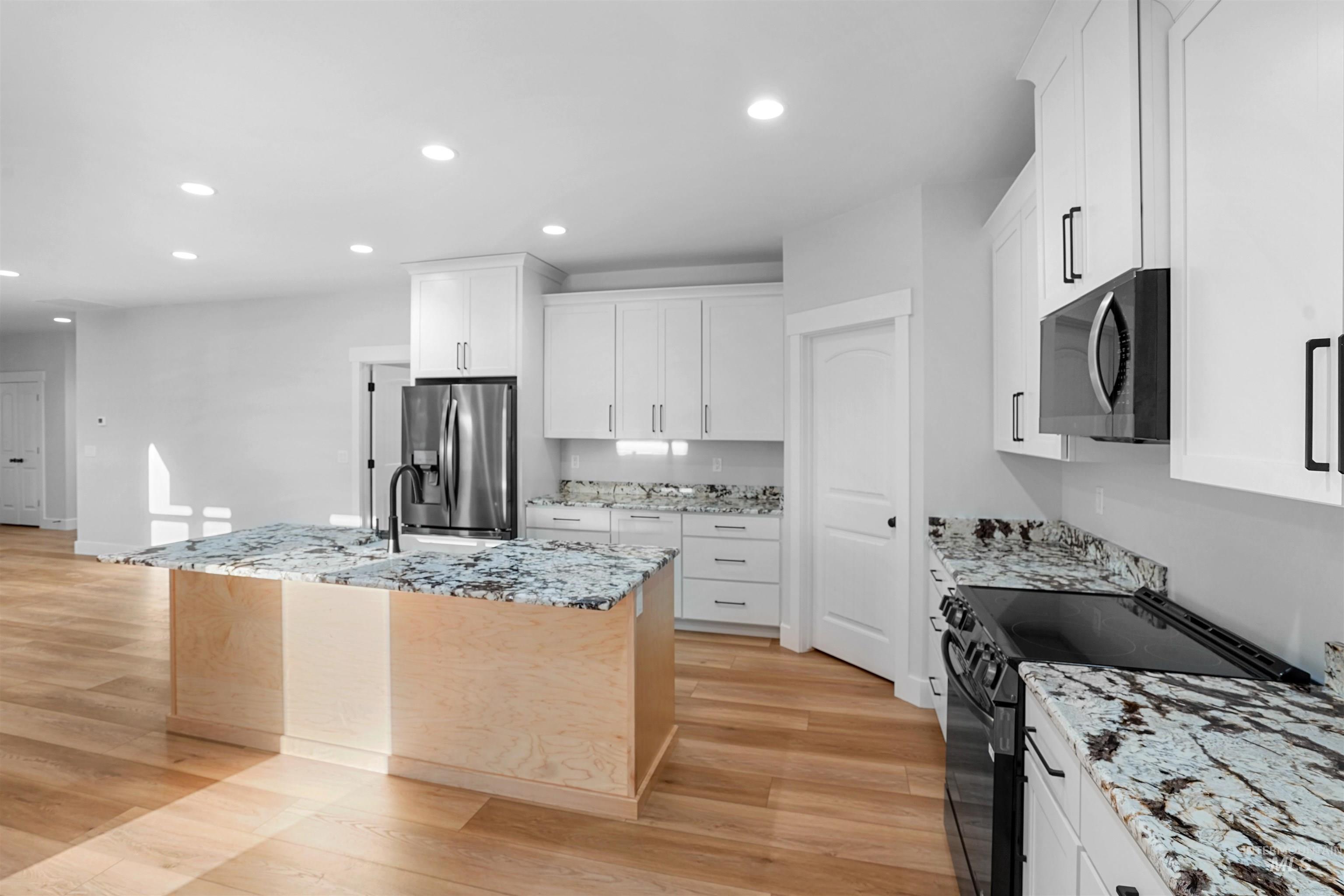 520 Biscotti Loop, Heyburn, Idaho 83336, 4 Bedrooms, 3 Bathrooms, Residential For Sale, Price $630,000, 98983889