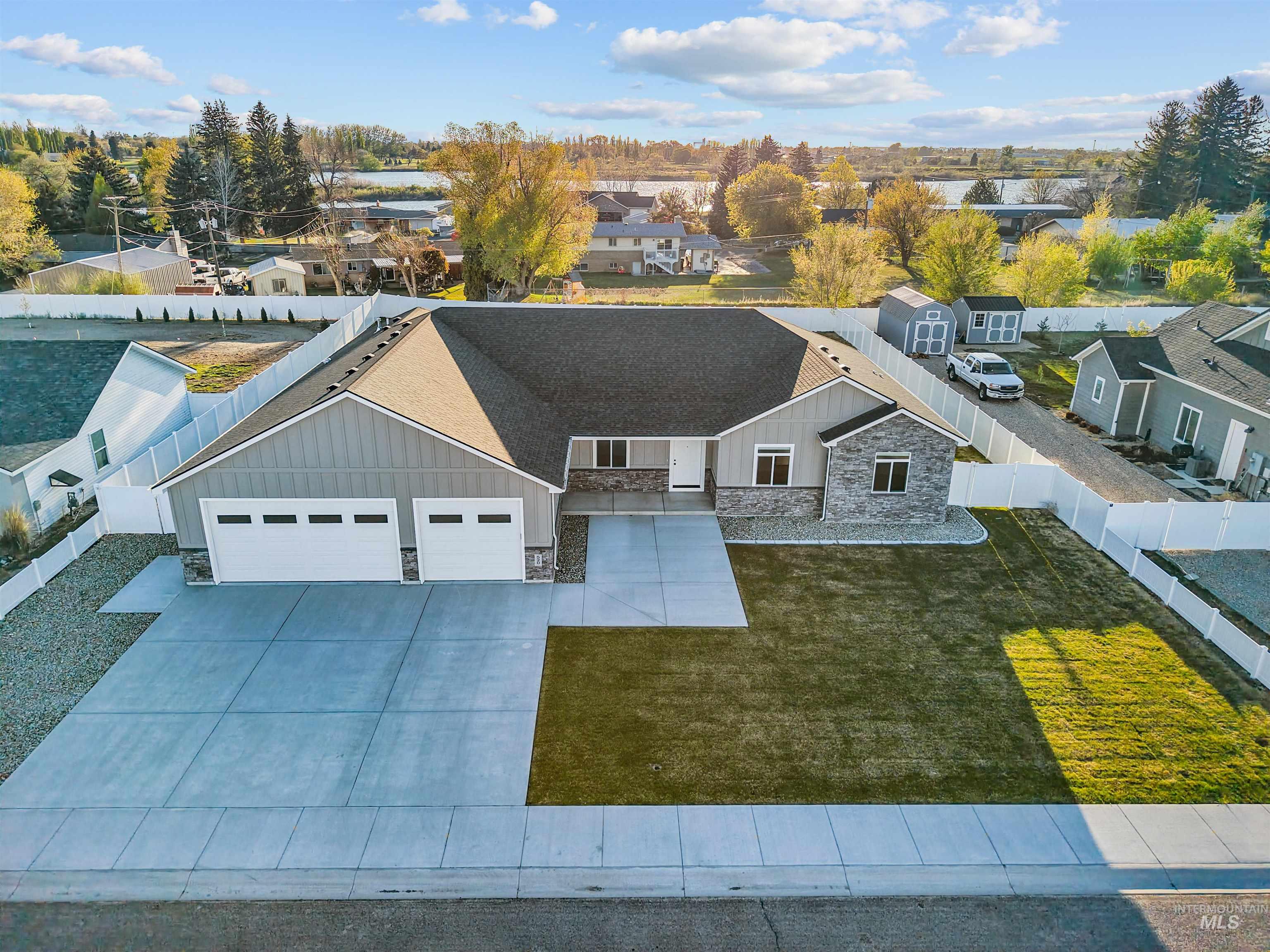 520 Biscotti Loop, Heyburn, Idaho 83336, 4 Bedrooms, 3 Bathrooms, Residential For Sale, Price $630,000, 98983889