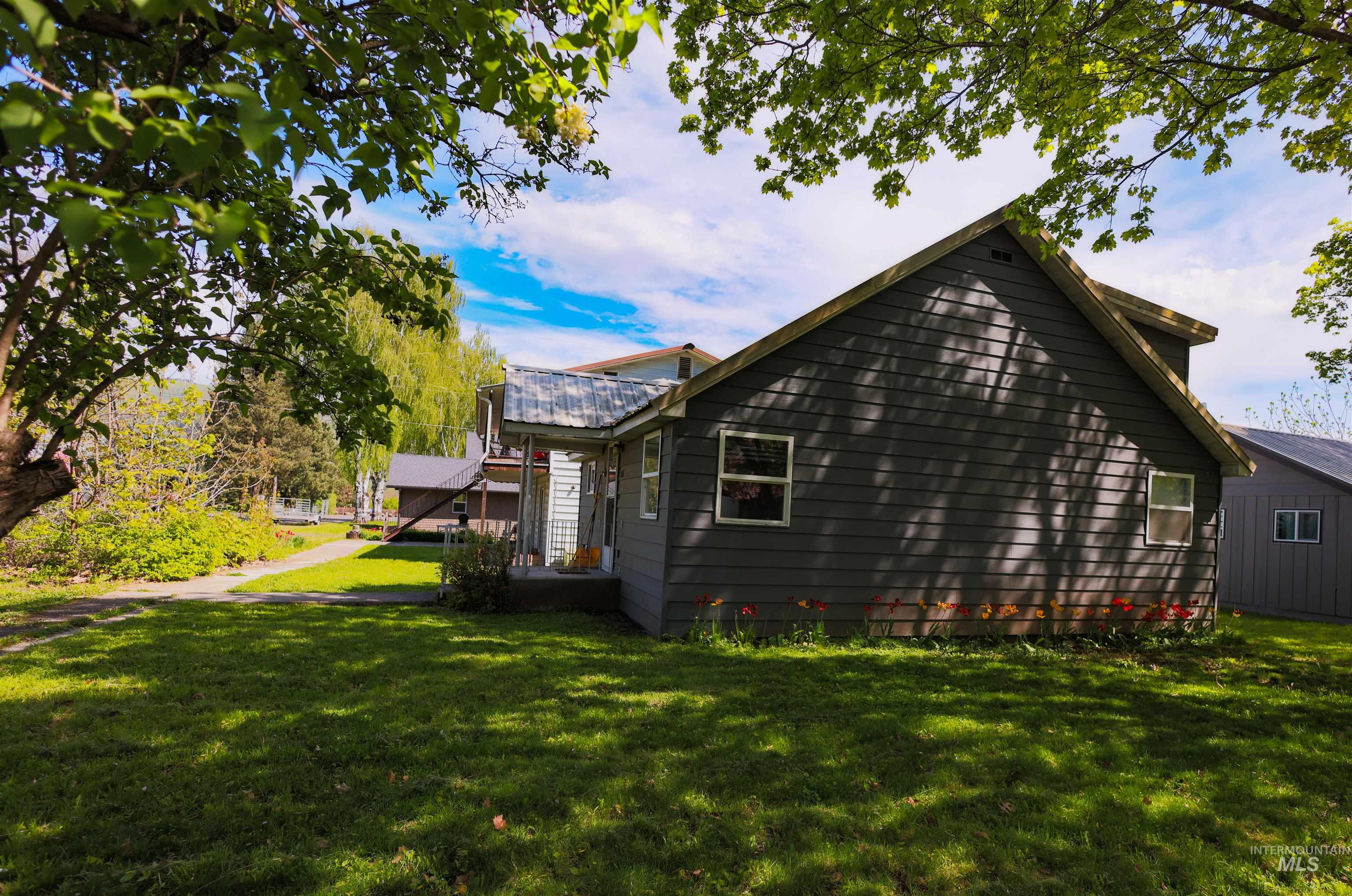 515 8th st, Kamiah, Idaho 83536, 2 Bedrooms, 1 Bathroom, Residential For Sale, Price $239,000, 98983890