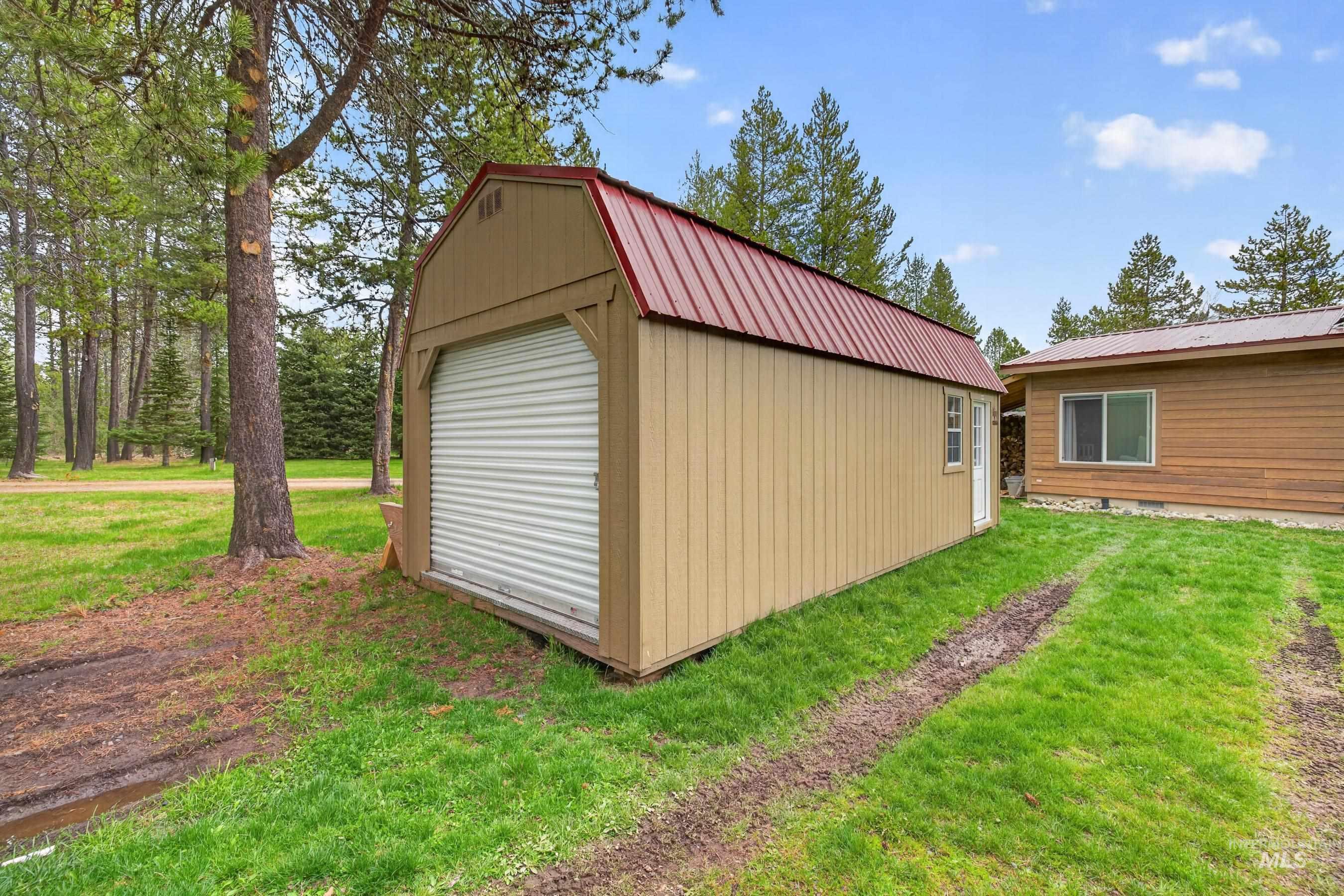 12832 Cascade Dr, Donnelly, Idaho 83615, 3 Bedrooms, 2 Bathrooms, Residential For Sale, Price $430,000,MLS 98983891