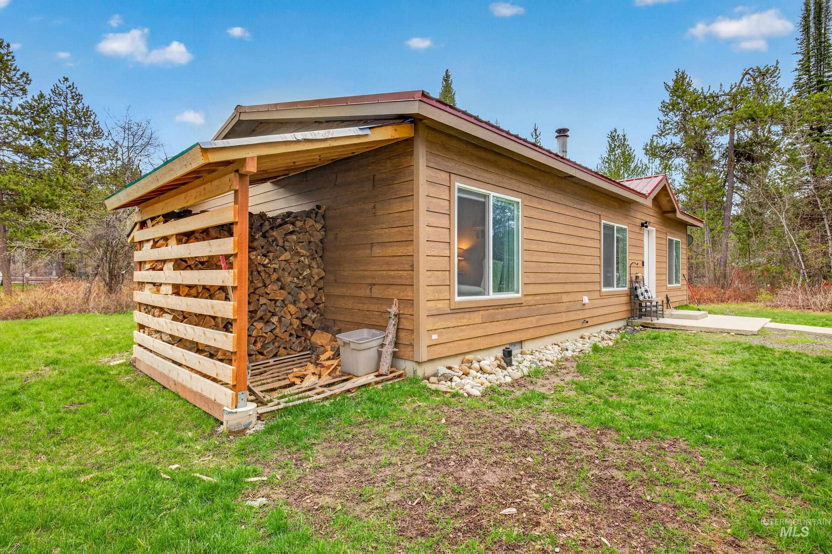 12832 Cascade Dr, Donnelly, Idaho 83615, 3 Bedrooms, 2 Bathrooms, Residential For Sale, Price $430,000,MLS 98983891