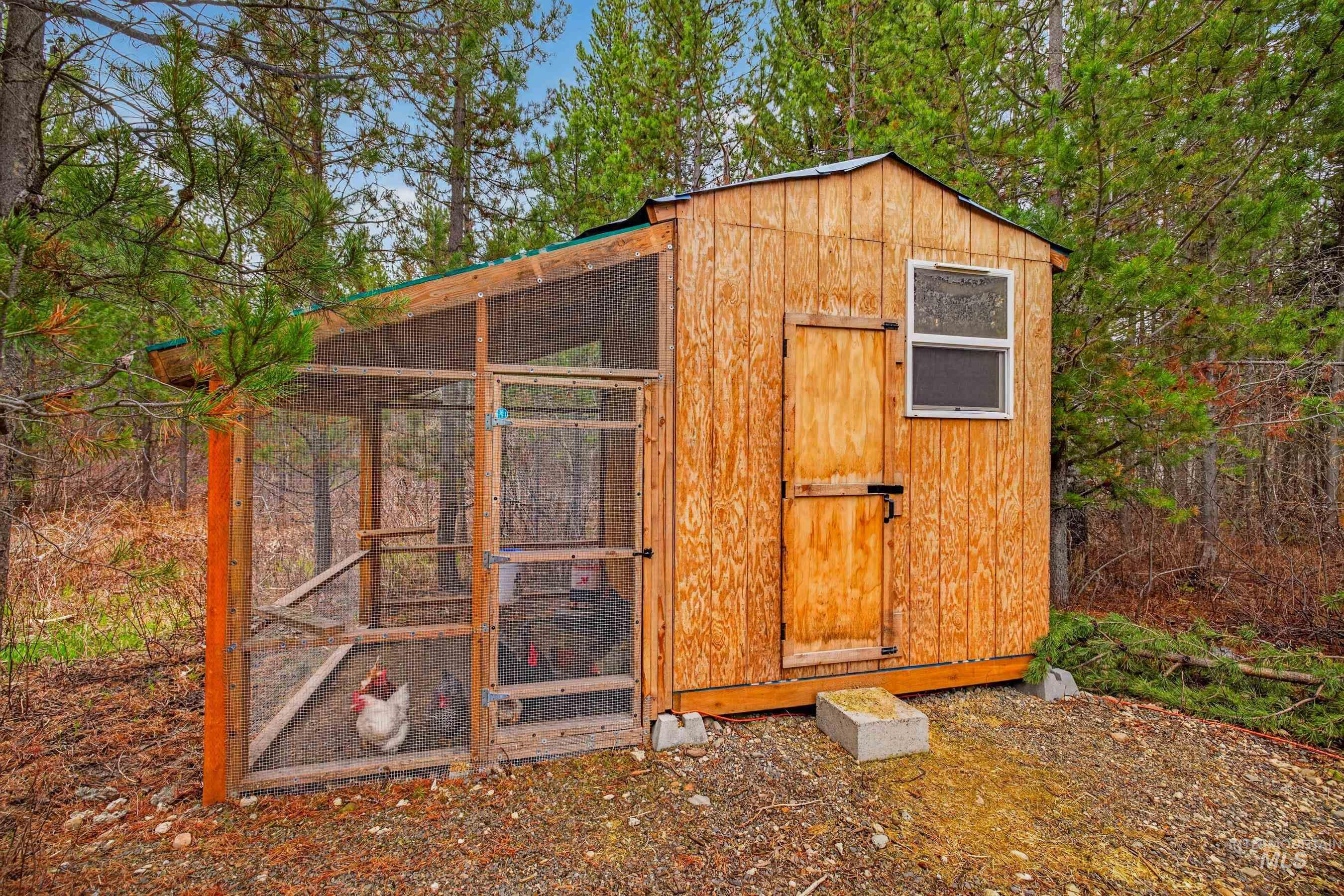 12832 Cascade Dr, Donnelly, Idaho 83615, 3 Bedrooms, 2 Bathrooms, Residential For Sale, Price $430,000,MLS 98983891