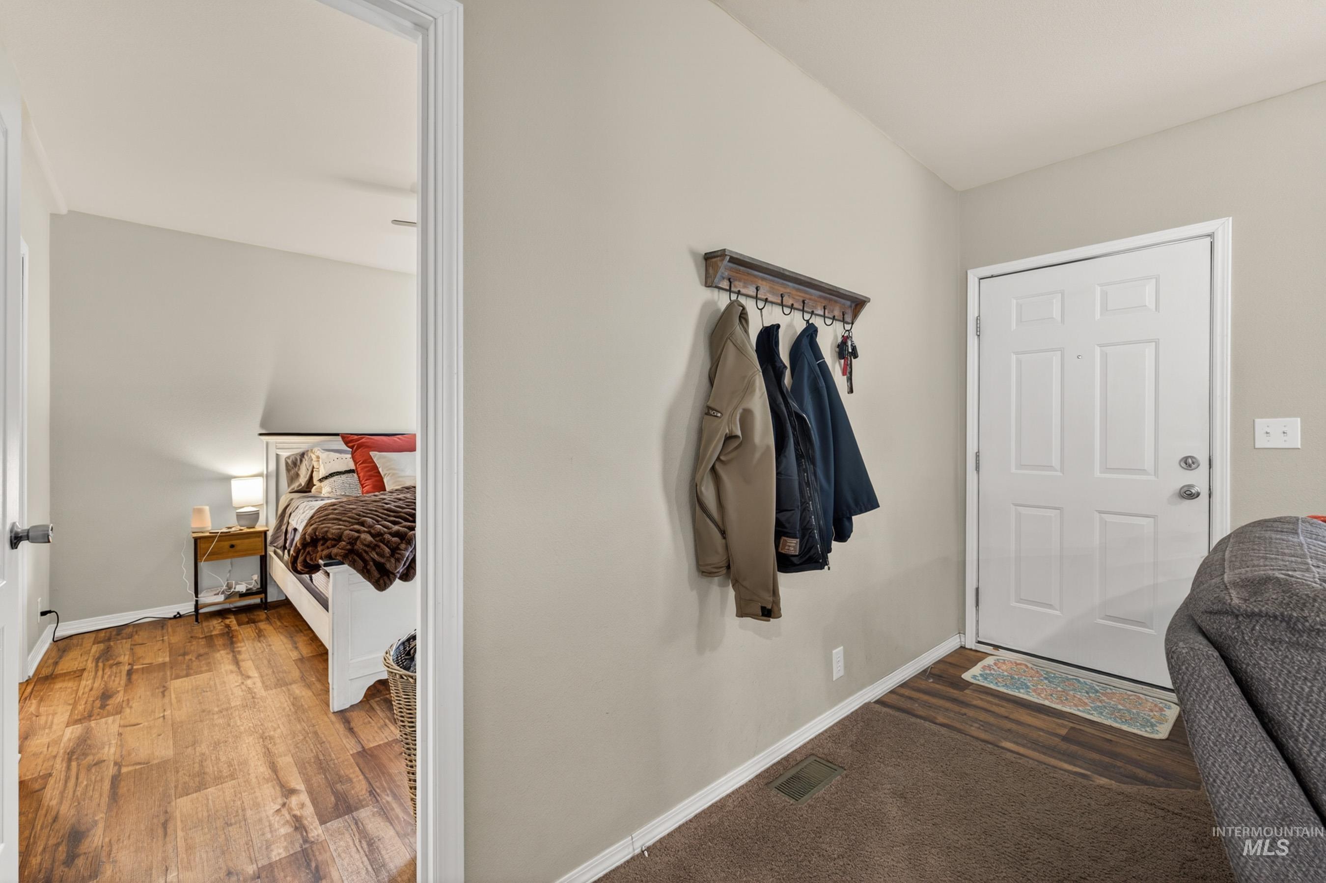 12832 Cascade Dr, Donnelly, Idaho 83615, 3 Bedrooms, 2 Bathrooms, Residential For Sale, Price $430,000,MLS 98983891